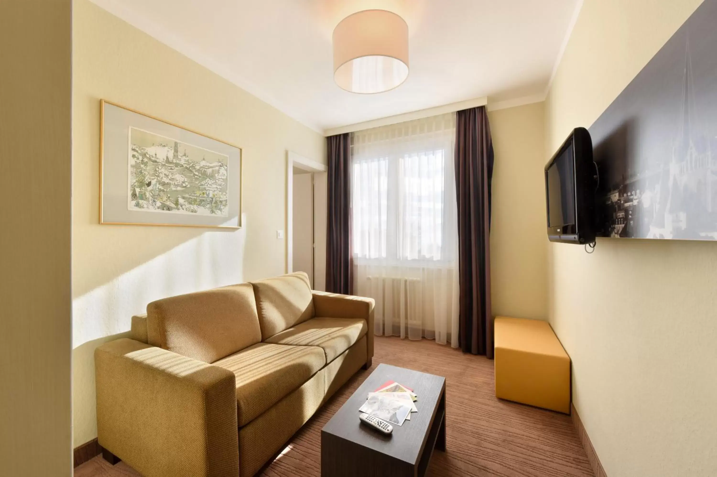 Photo of the whole room, Seating Area in Hôtel Bellerive