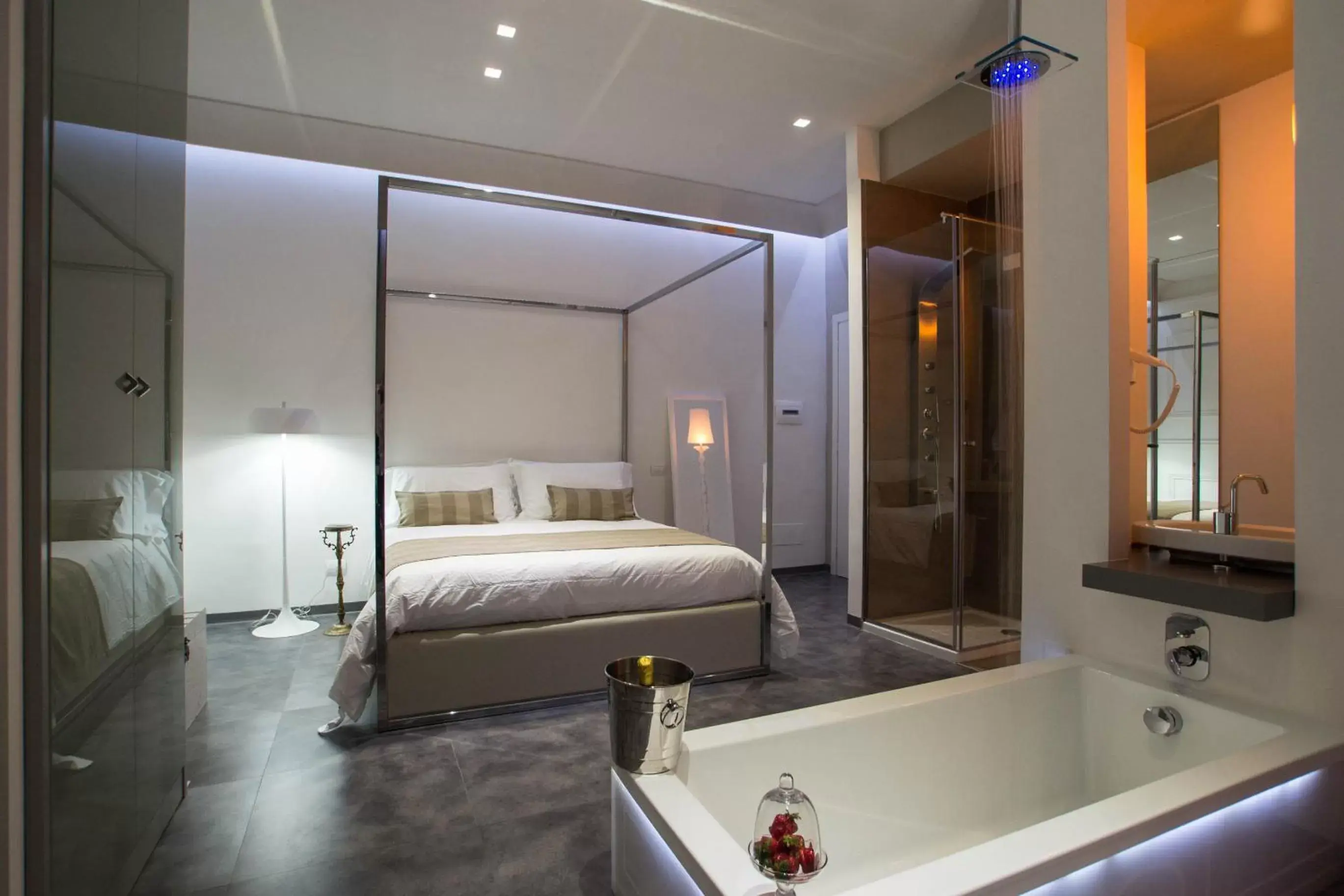Photo of the whole room, Bathroom in Hotel Santa Brigida