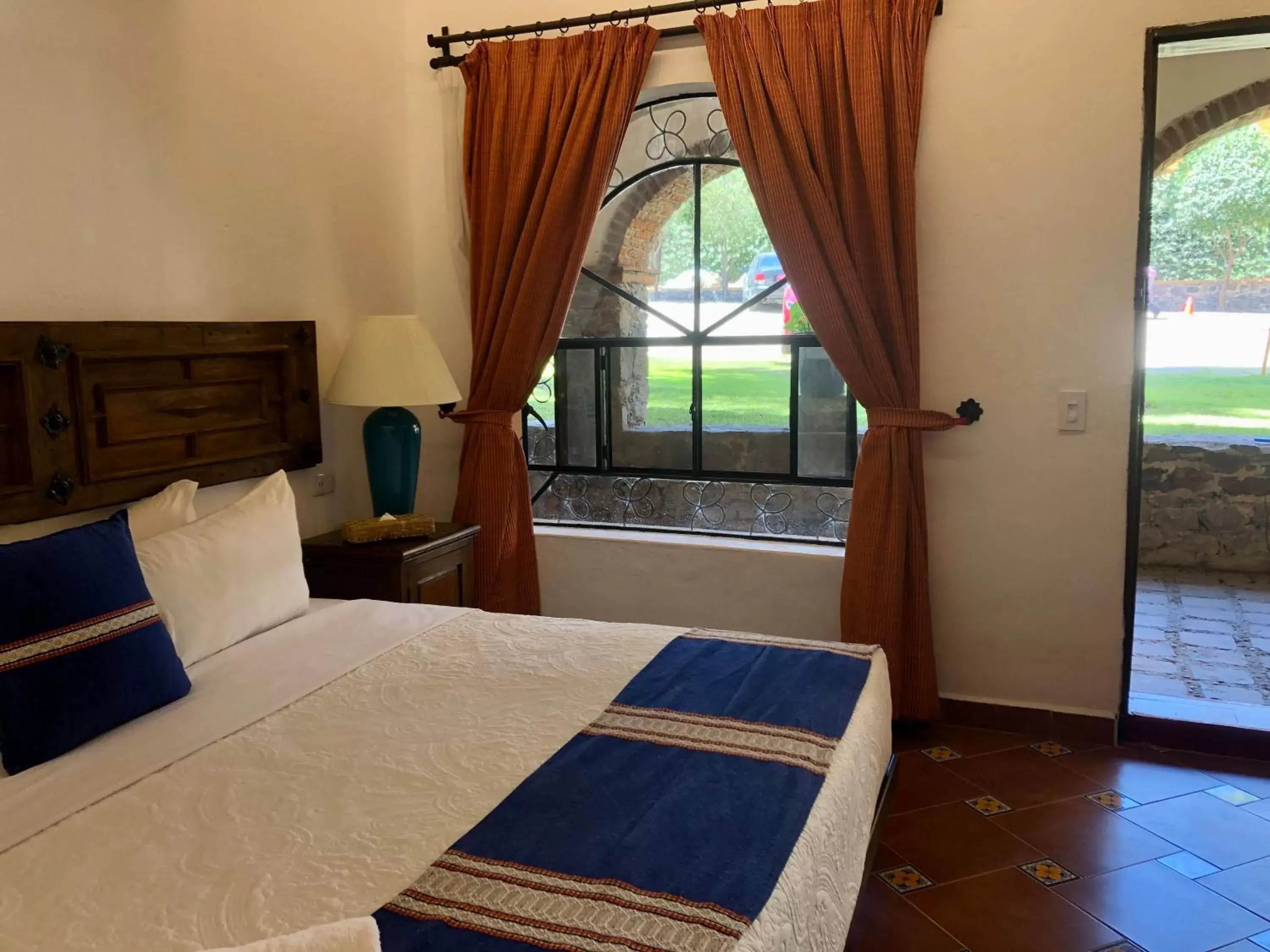 Photo of the whole room, Bed in Hotel Hacienda Monteverde San Miguel de Allende