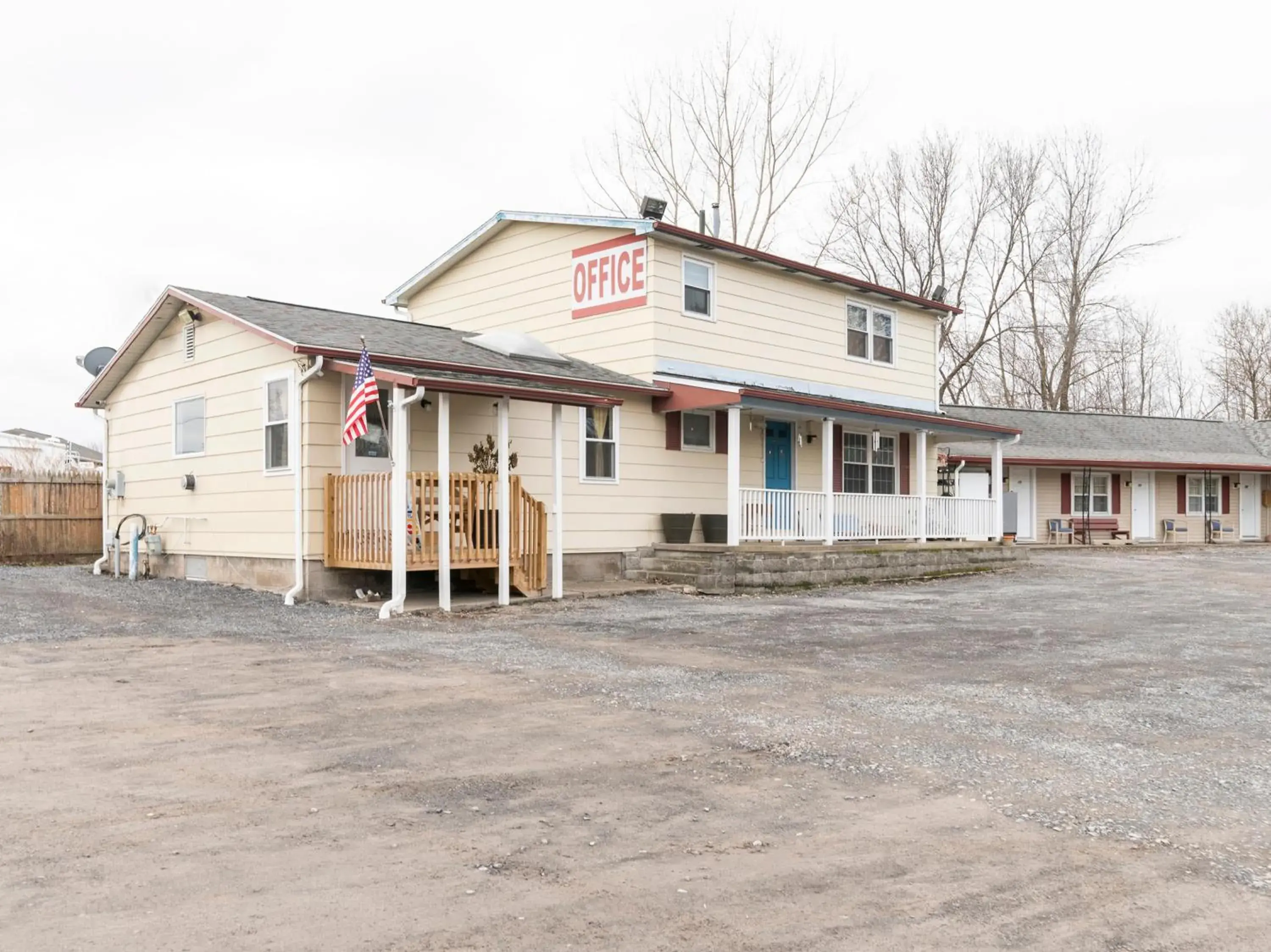 Property Building in OYO Hotel Starlite Seneca Falls