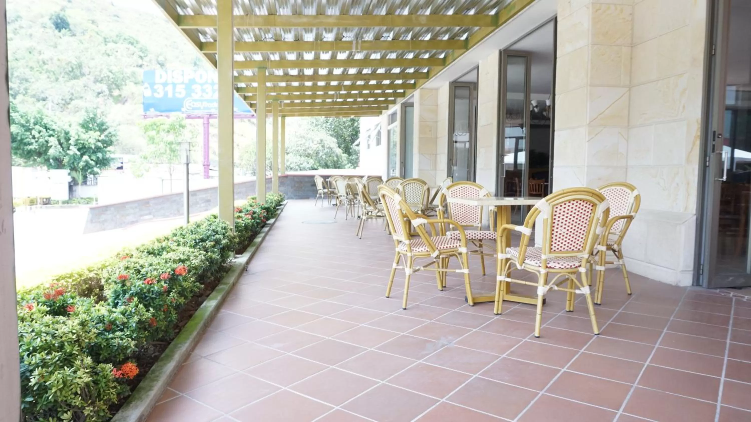 Restaurant/places to eat in Hotel Ventura