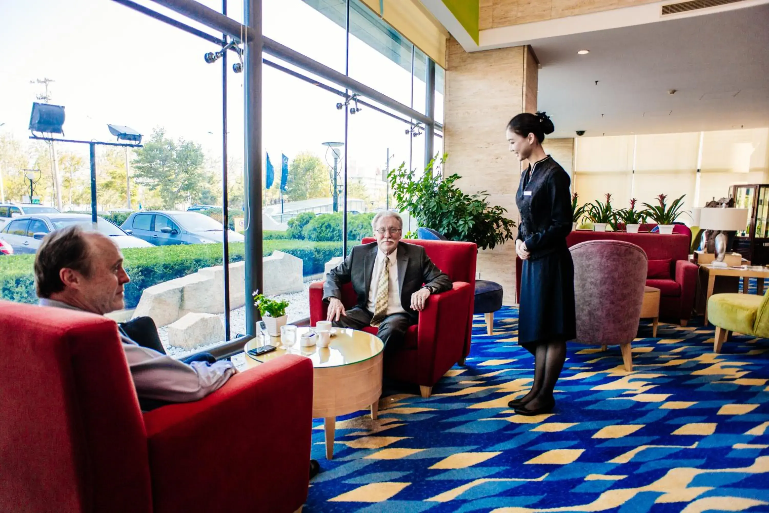 Lounge or bar in Weihai Haiyue Jianguo Hotel Lounge or bar in Weihai Haiyue Jianguo Hotel