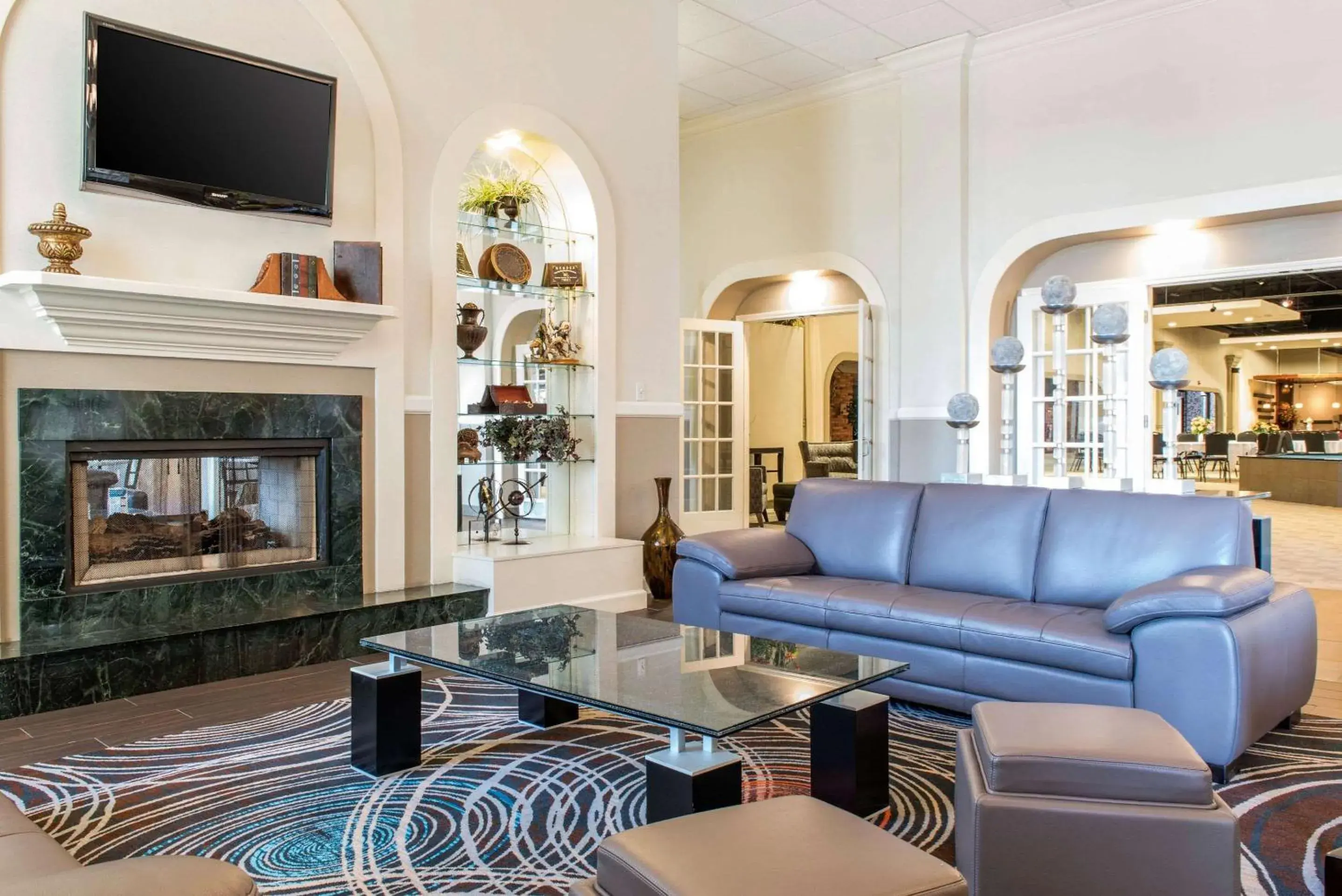 Lobby or reception, Lounge/Bar in Quality Inn Festus