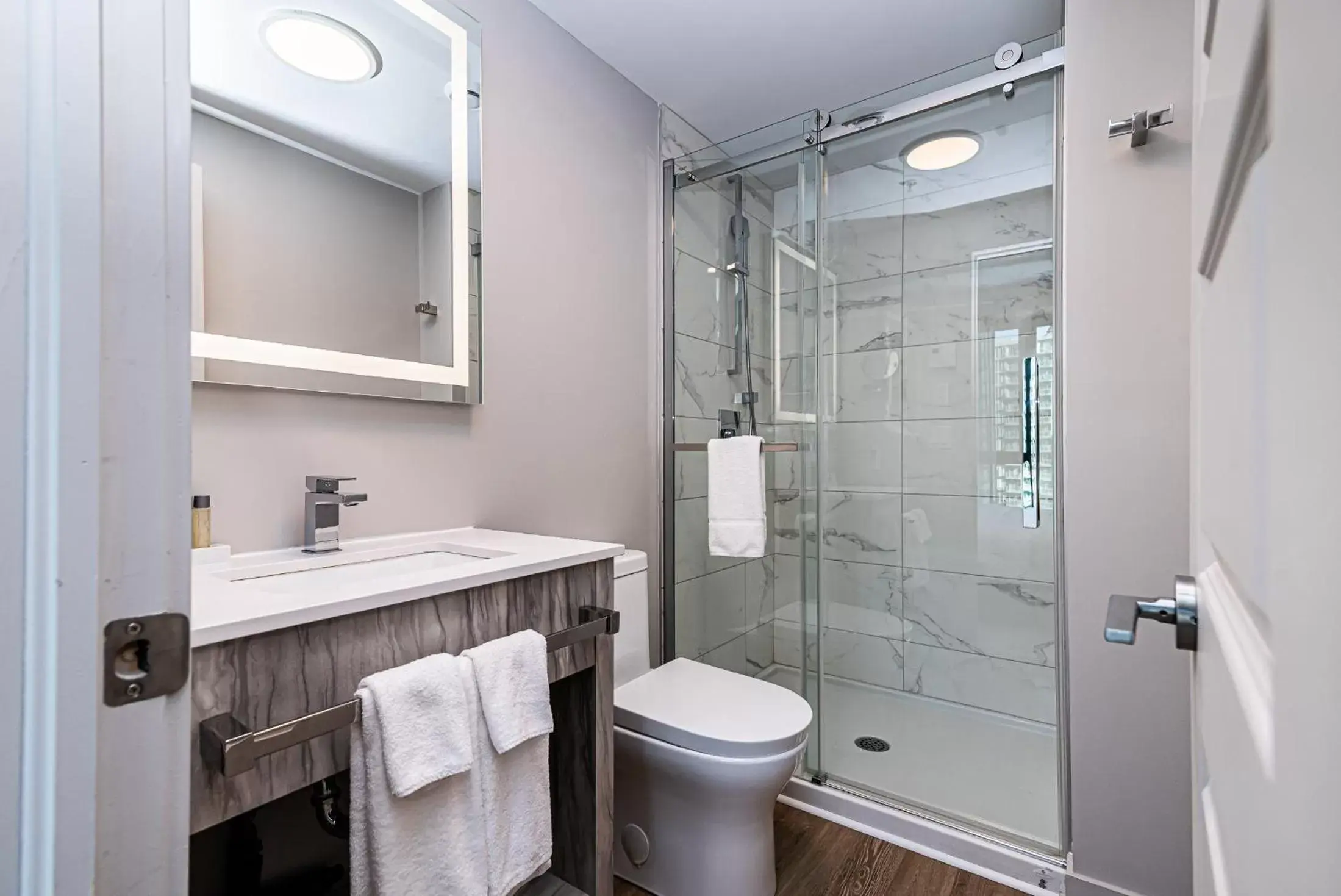 Bathroom in WRFY Griffintown Apartment