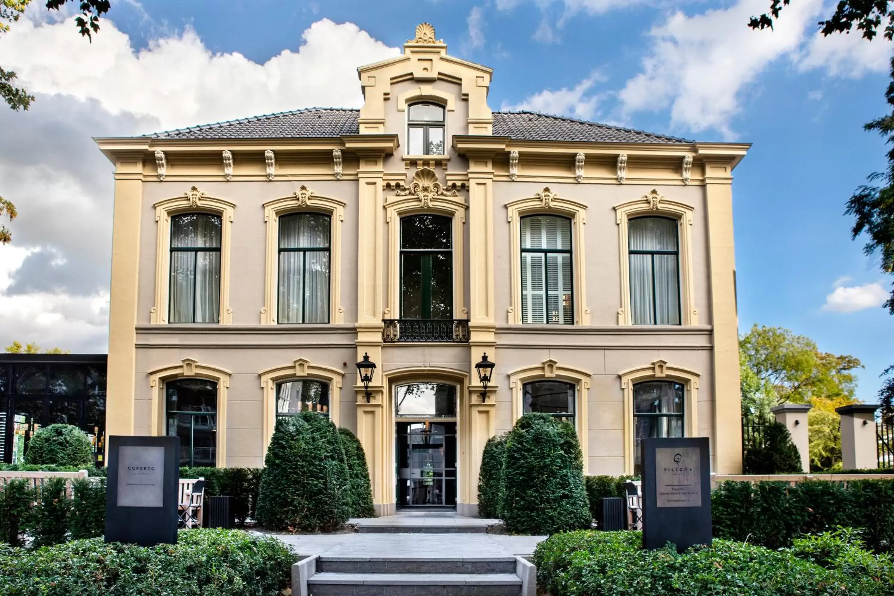 Facade/entrance, Property Building in Pillows Grand Boutique Hotel Ter Borch Zwolle