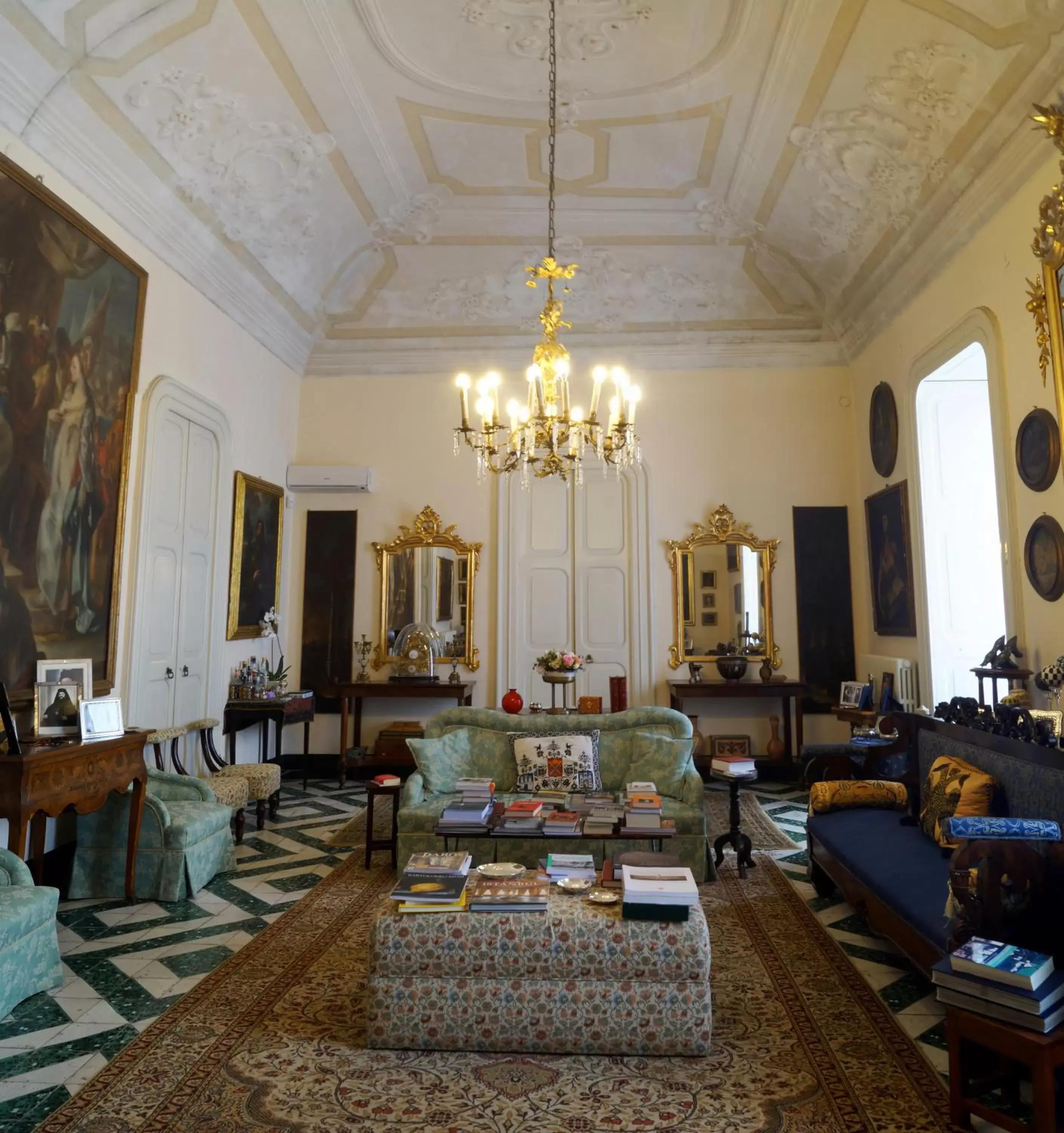 Living room, Seating Area in Palazzo Bernardini Suites