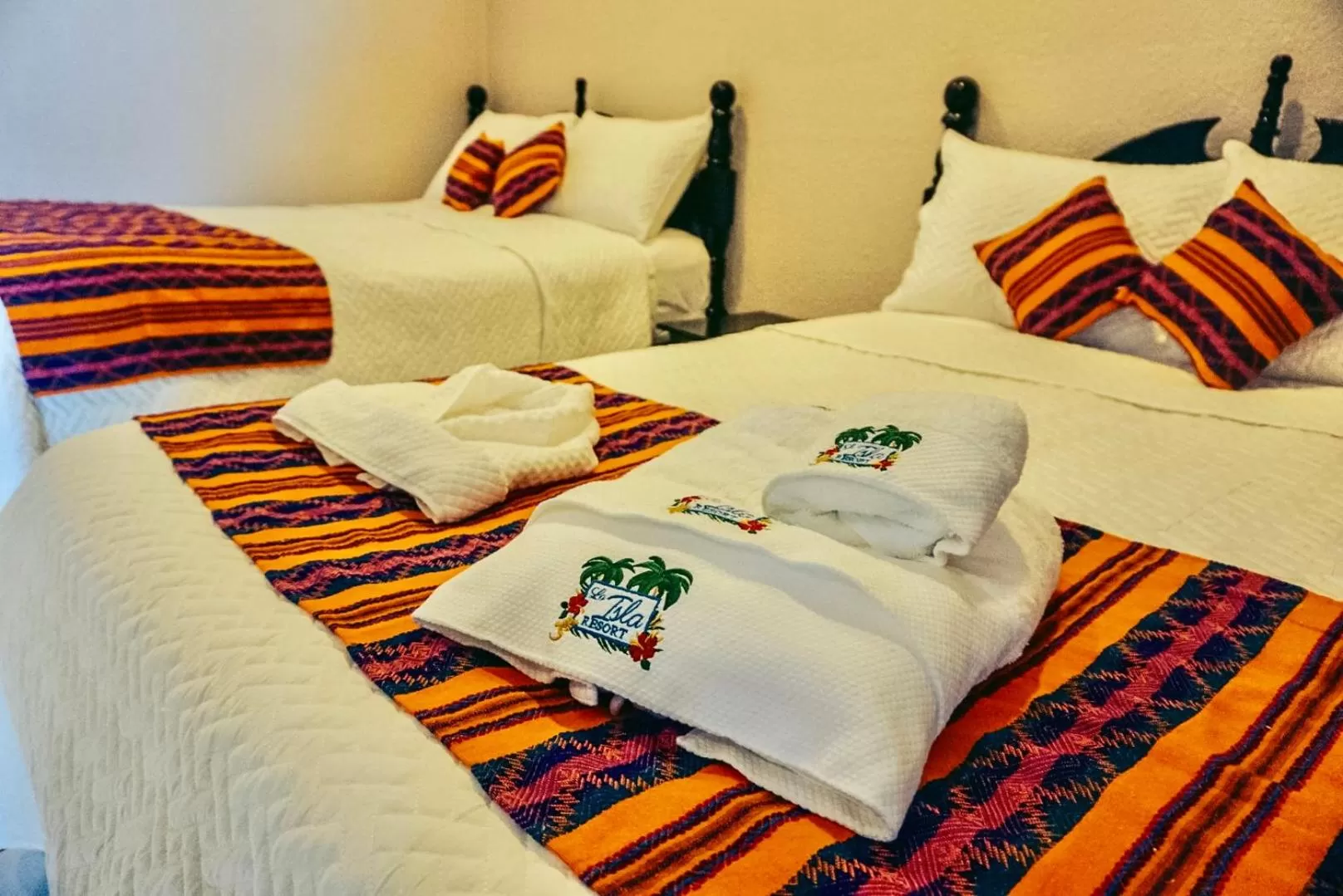 Bed in La Isla Resort
