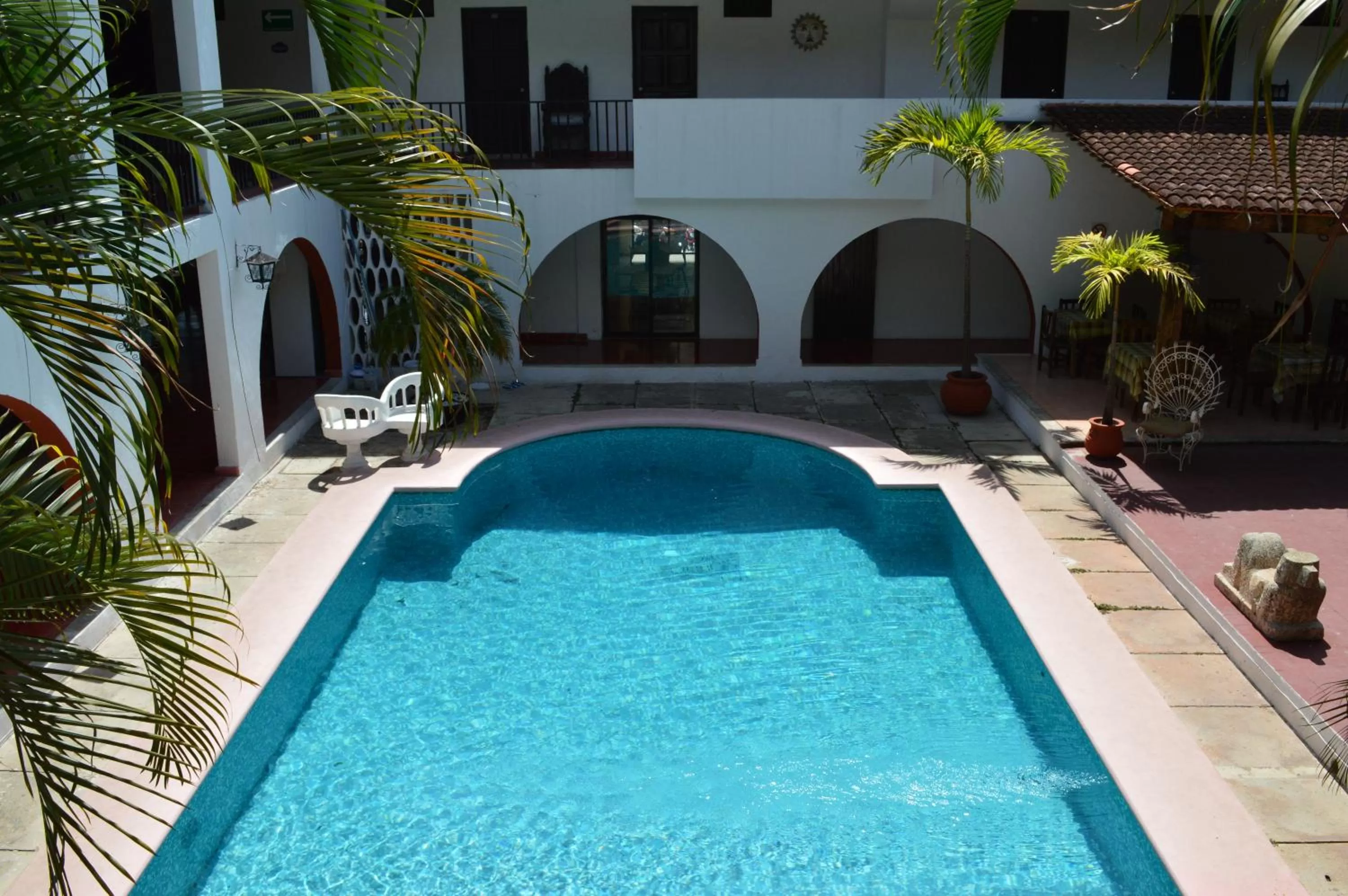 Swimming Pool in Hotel San Clemente