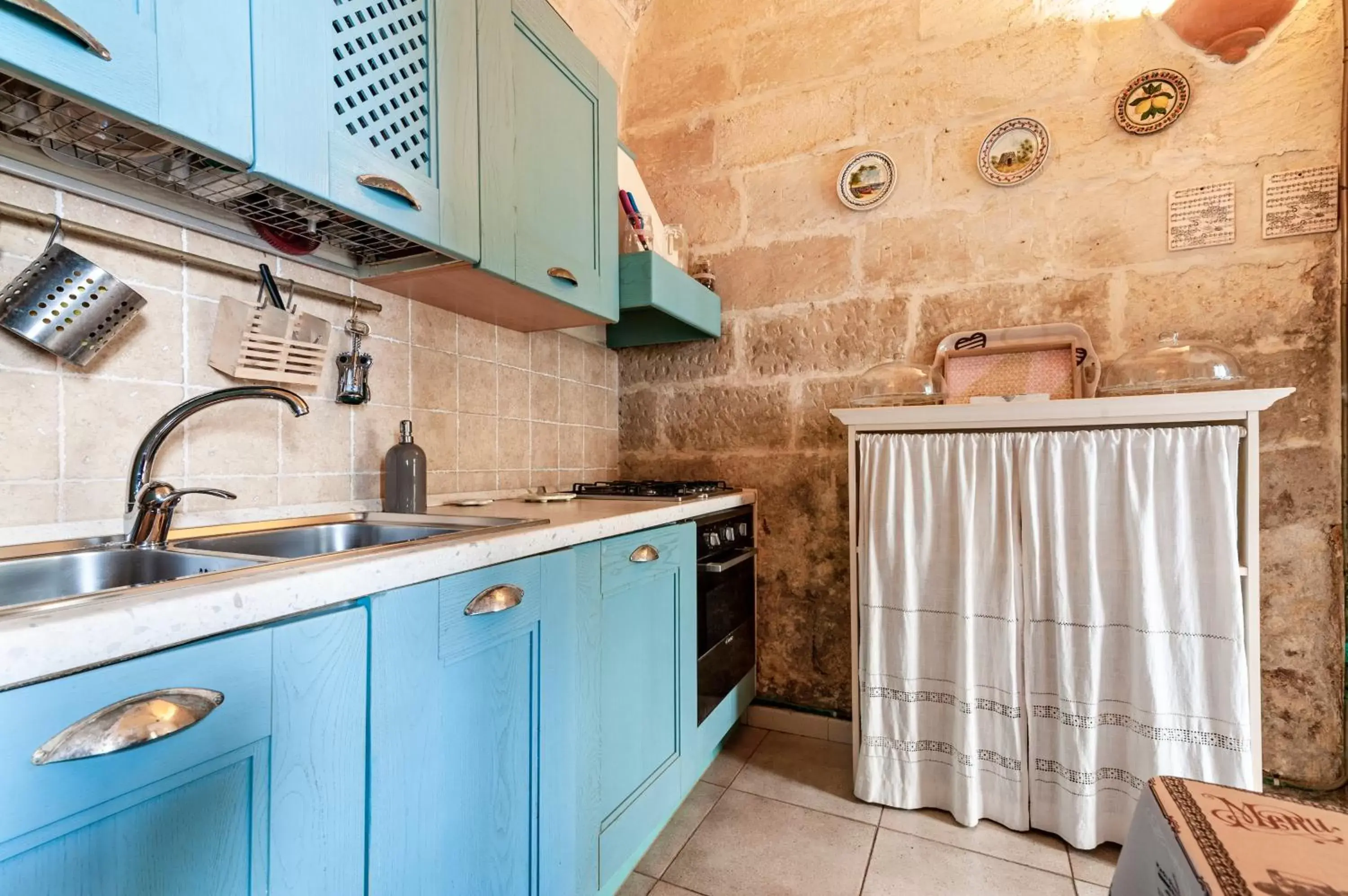 Coffee/tea facilities, Kitchen/Kitchenette in B&B Antiche Volte