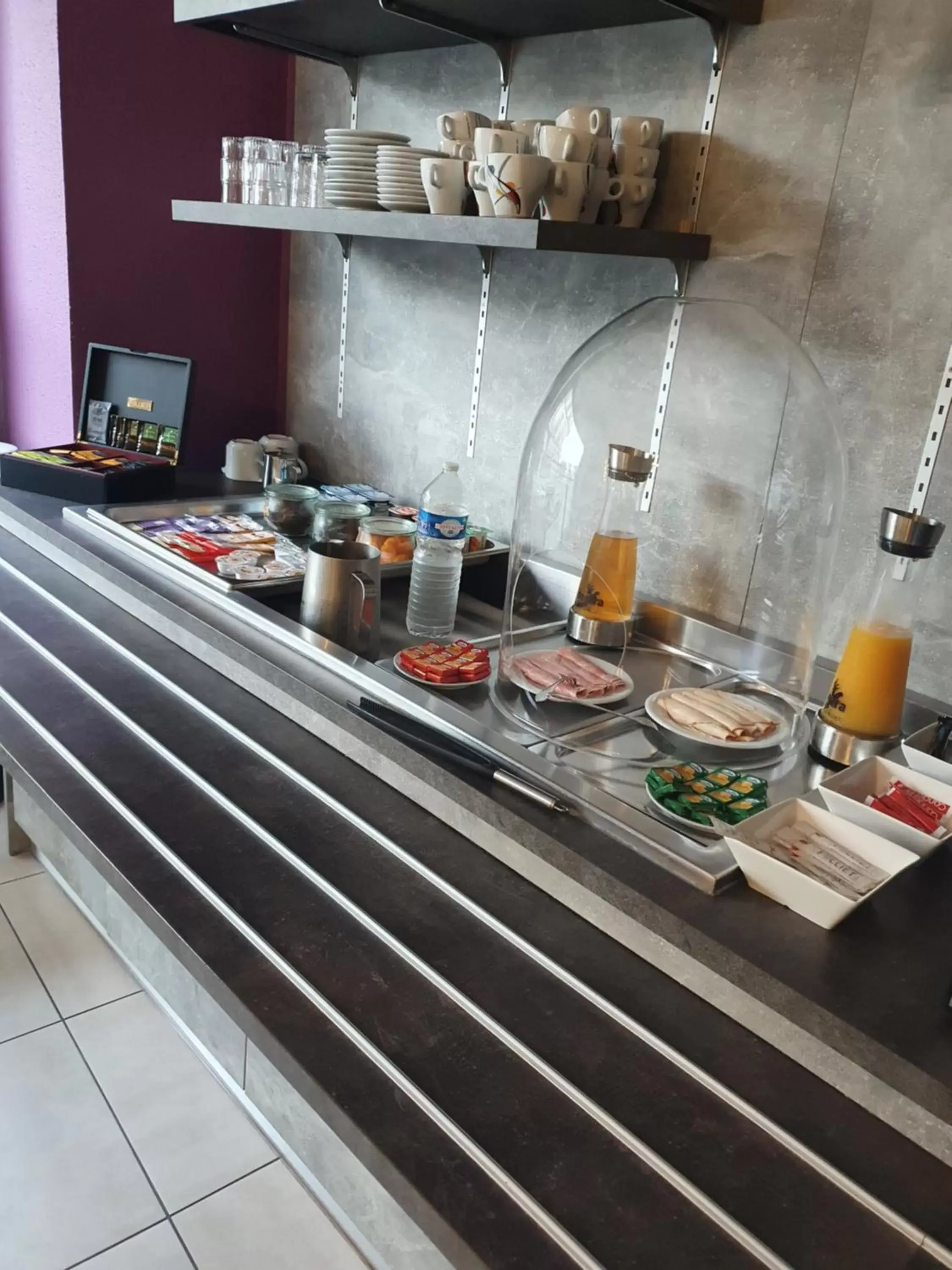 Buffet breakfast in The Originals City, Hôtel Nevers Centre Gare (Inter-Hotel)