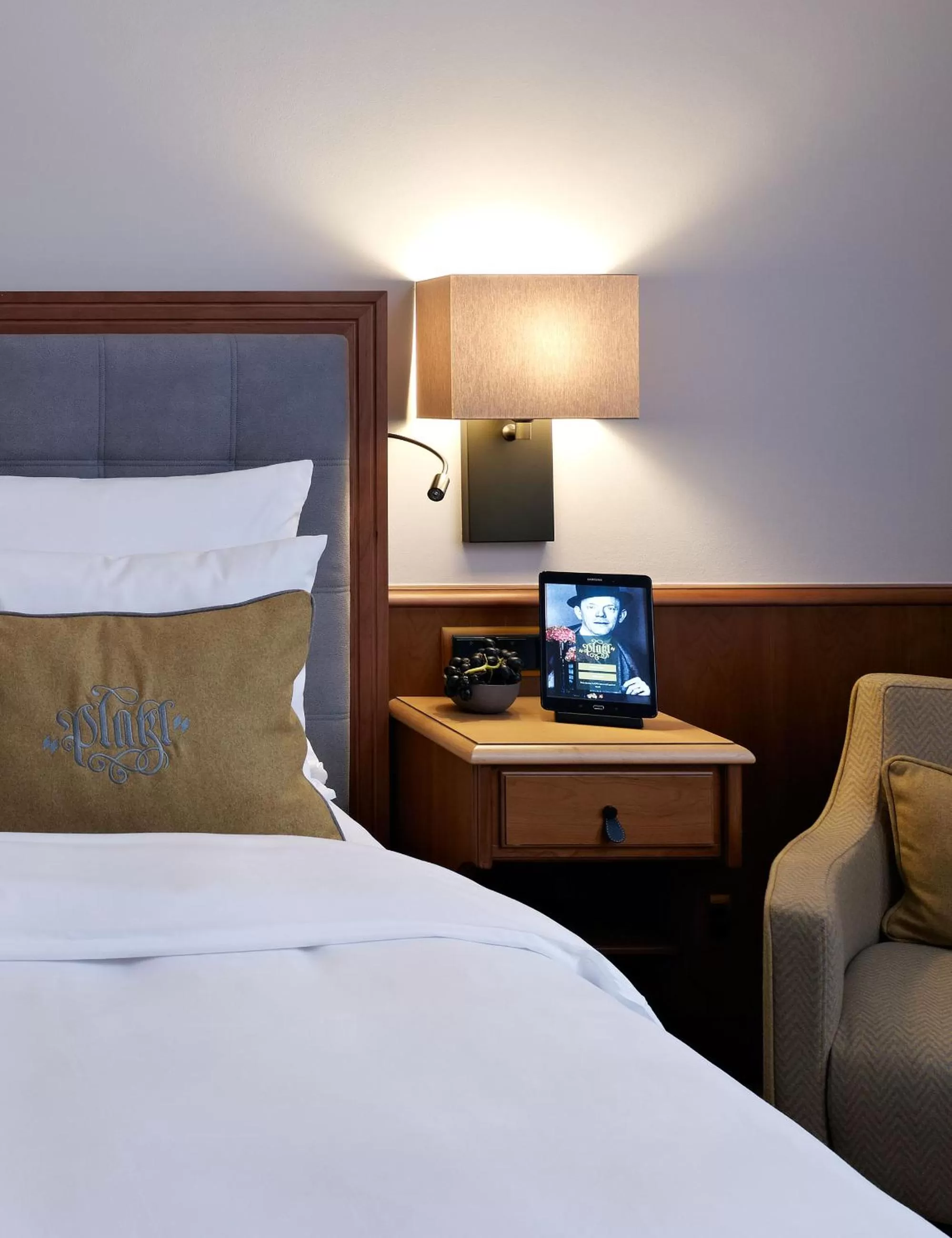 Decorative detail, Bed in Platzl Hotel - Superior