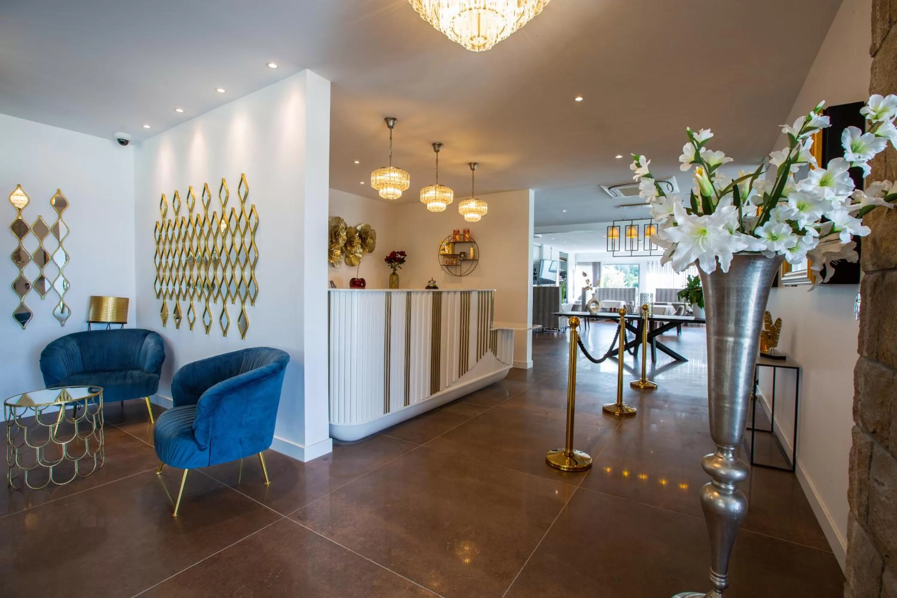 Lobby or reception in Le Diana Hôtel & Spa