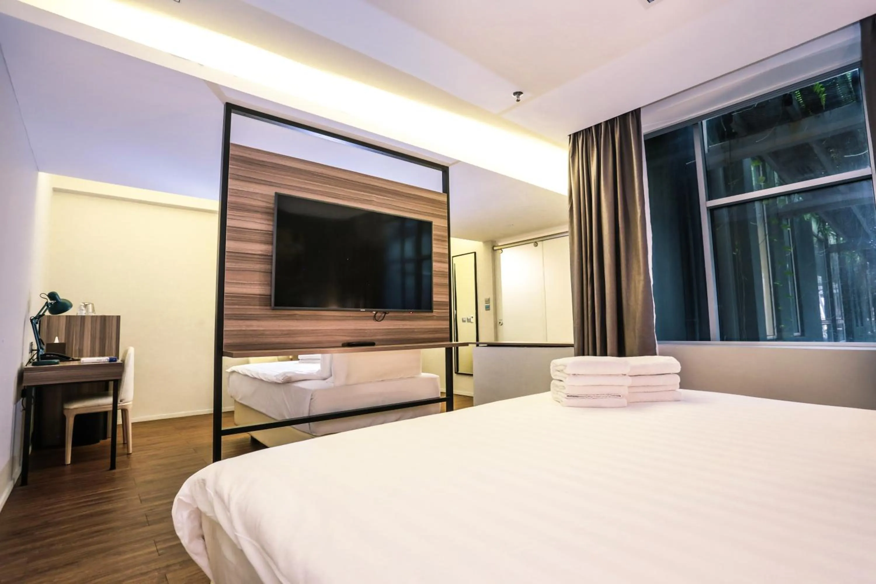 Bedroom, Bed in Days Hotel & Suites by Wyndham KL - Chan Sow Lin MRT or LRT