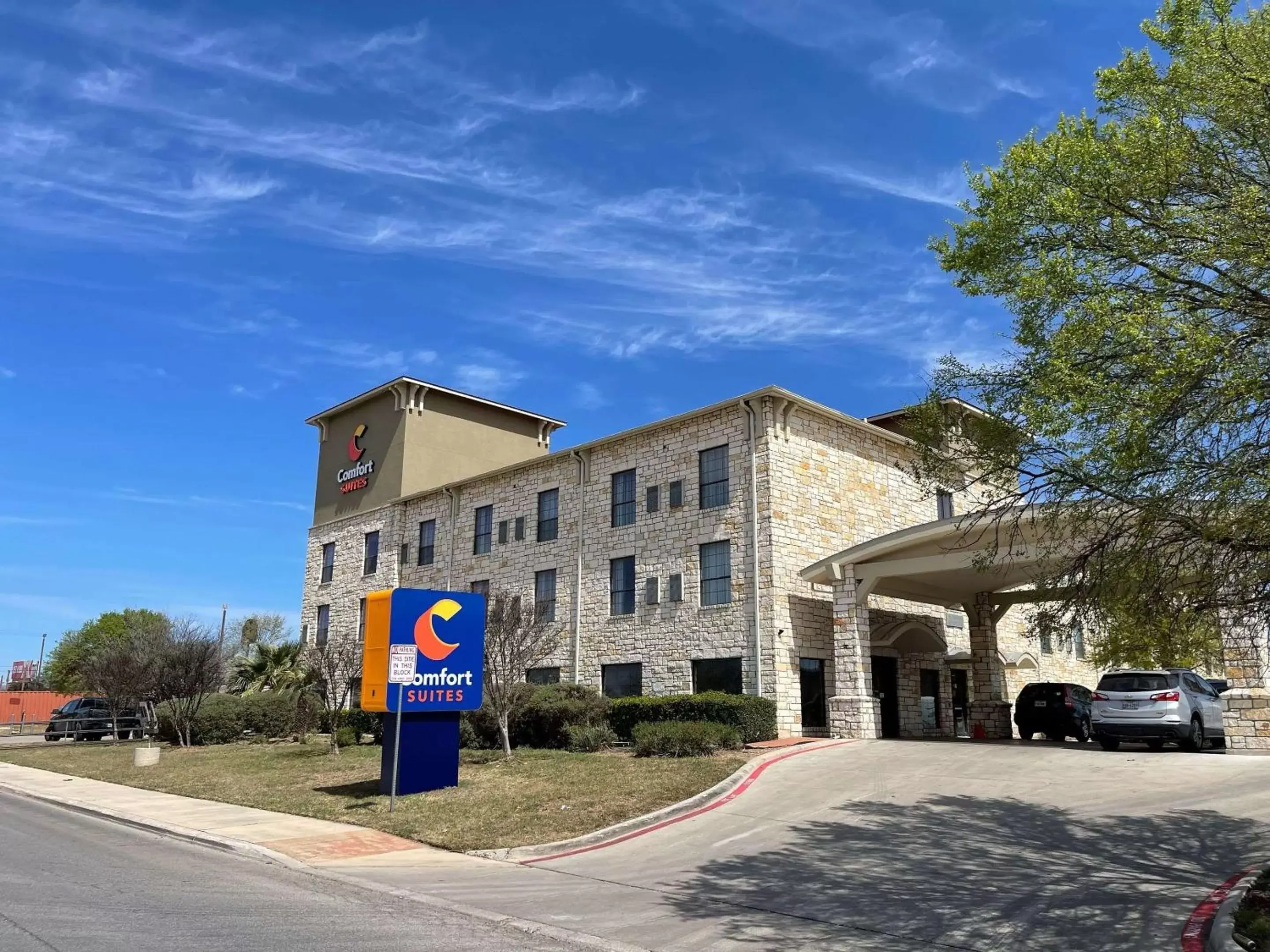 Property Building in Comfort Suites Sea World/ Lackland