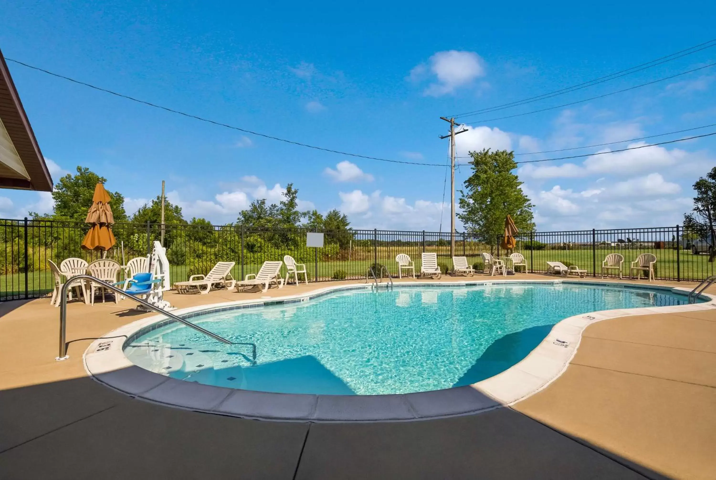 Pool view, Swimming Pool in Best Western U.S. Inn