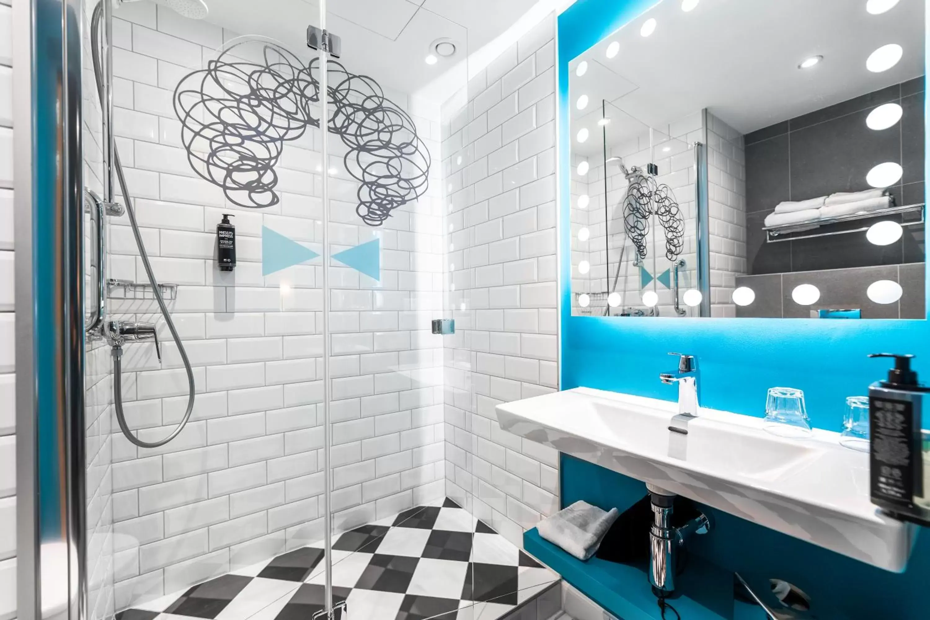Shower, Bathroom in ibis Styles Szczecin Stare Miasto