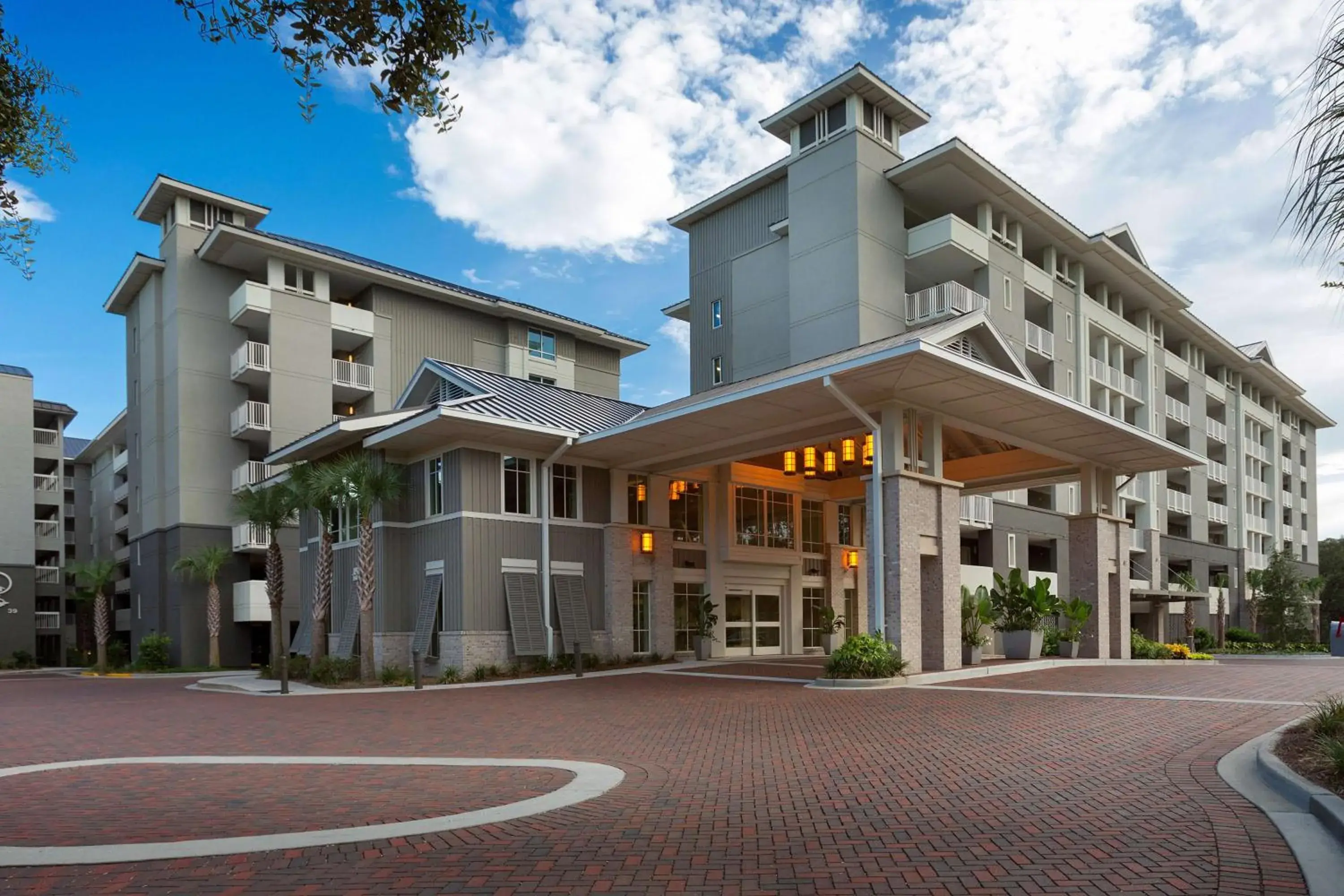 Property building in Hilton Grand Vacations Club Ocean Oak Resort Hilton Head Property building in Hilton Grand Vacations Club Ocean Oak Resort Hilton Head