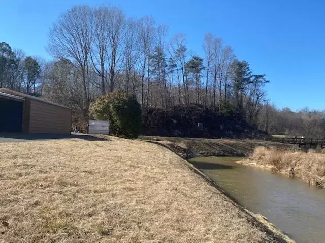 Natural landscape in Andy Griffith Parkway Inn