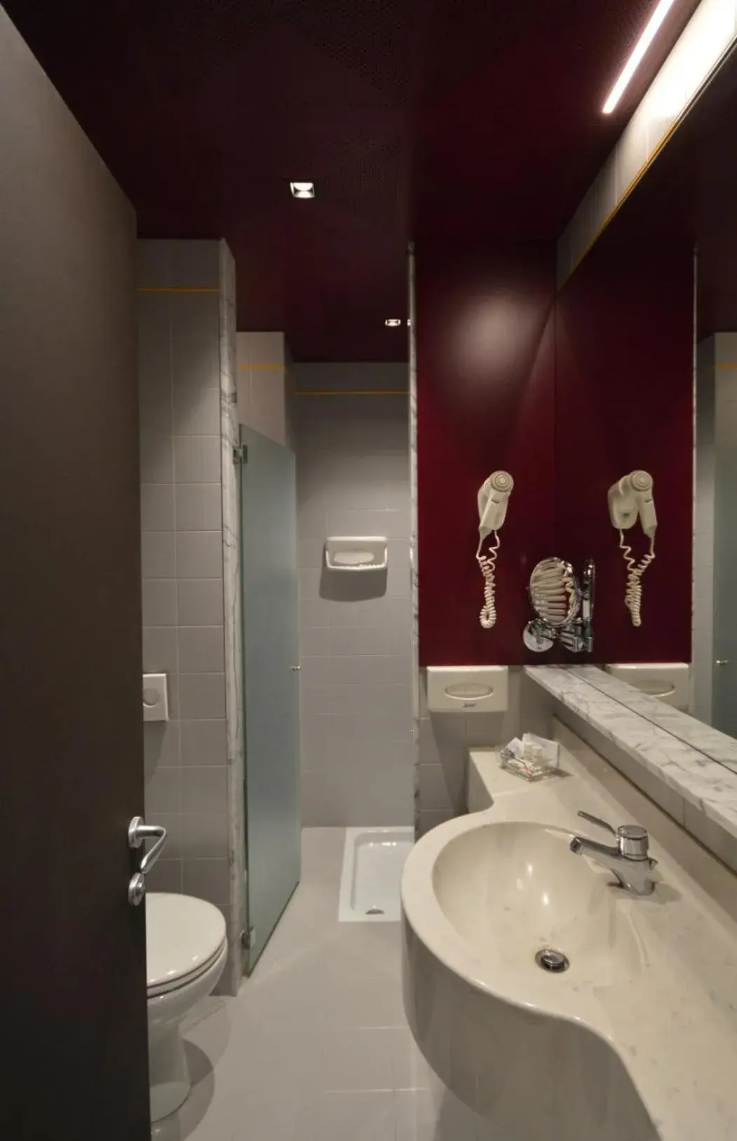 Bathroom in Hotel Friuli