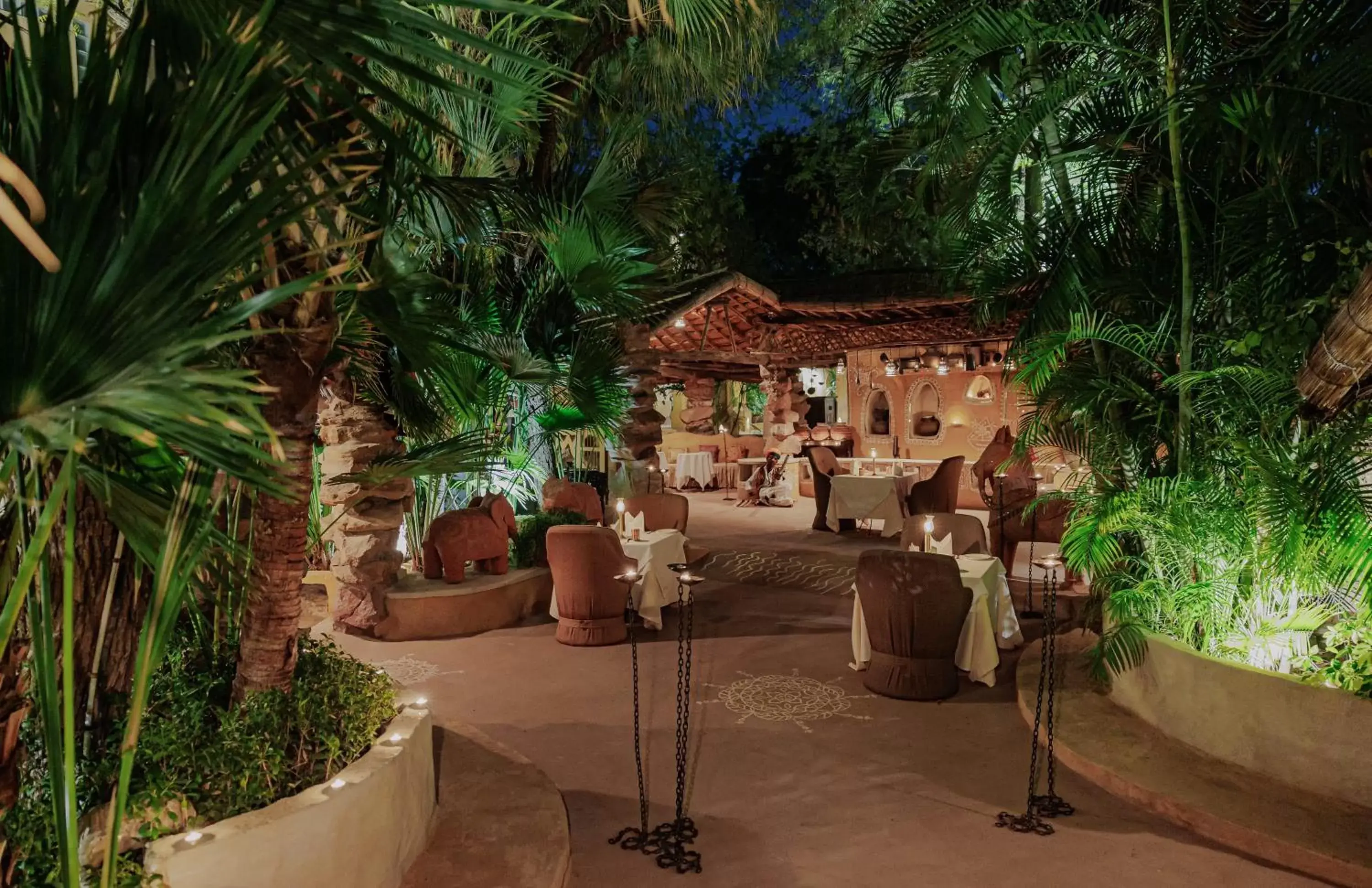 Restaurant/places to eat in Ajit Bhawan - A Palace Resort Restaurant/places to eat in Ajit Bhawan - A Palace Resort