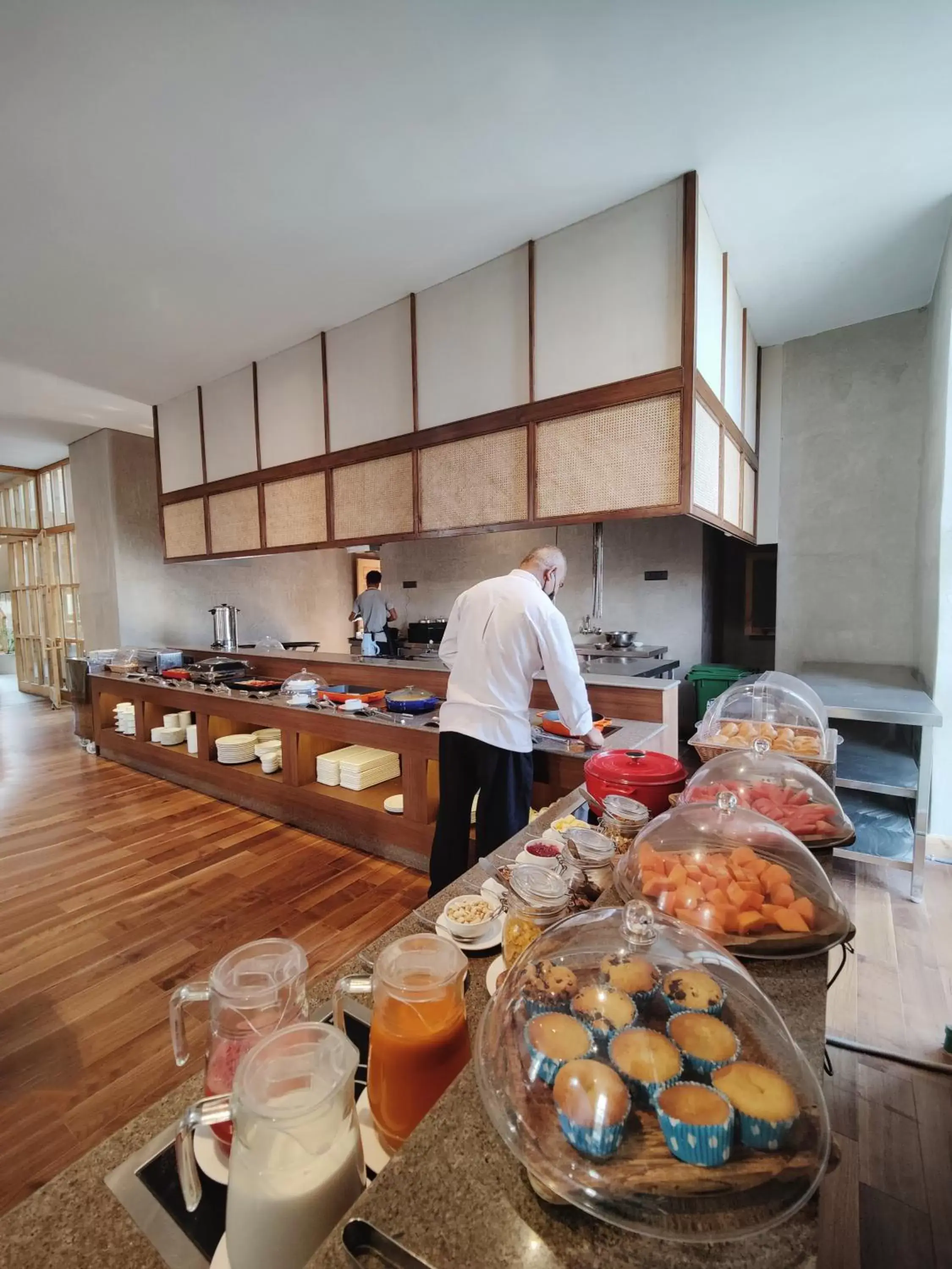Buffet breakfast in Chospa Hotel, Leh