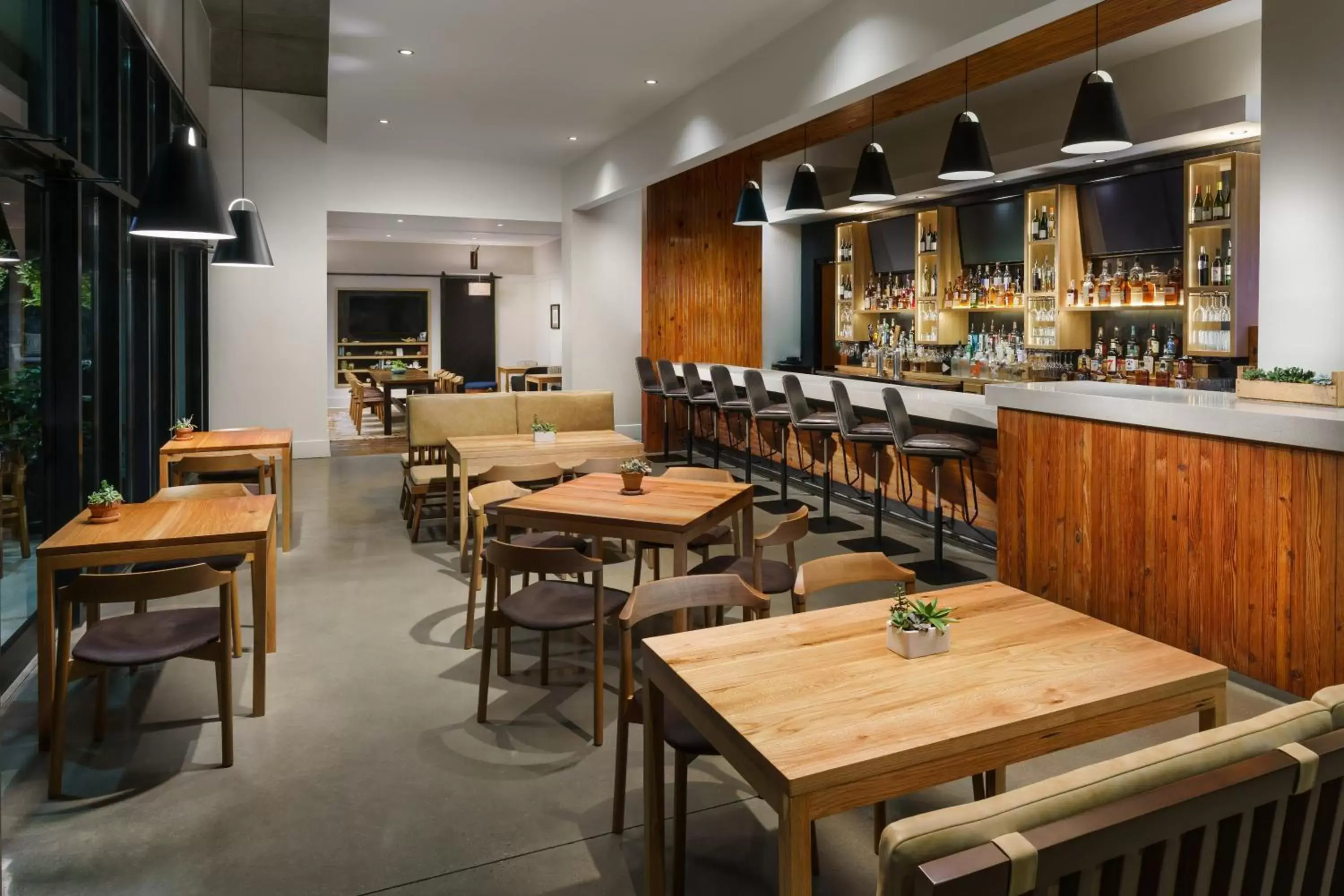 Restaurant/places to eat in Hotel Indigo Athens - University Area by IHG Restaurant/places to eat in Hotel Indigo Athens - University Area by IHG