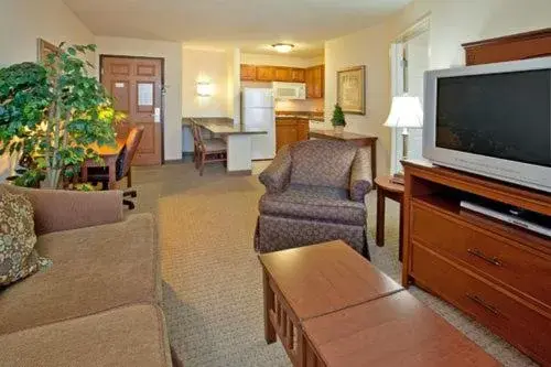 Seating Area in Staybridge Suites Albuquerque North, an IHG Hotel
