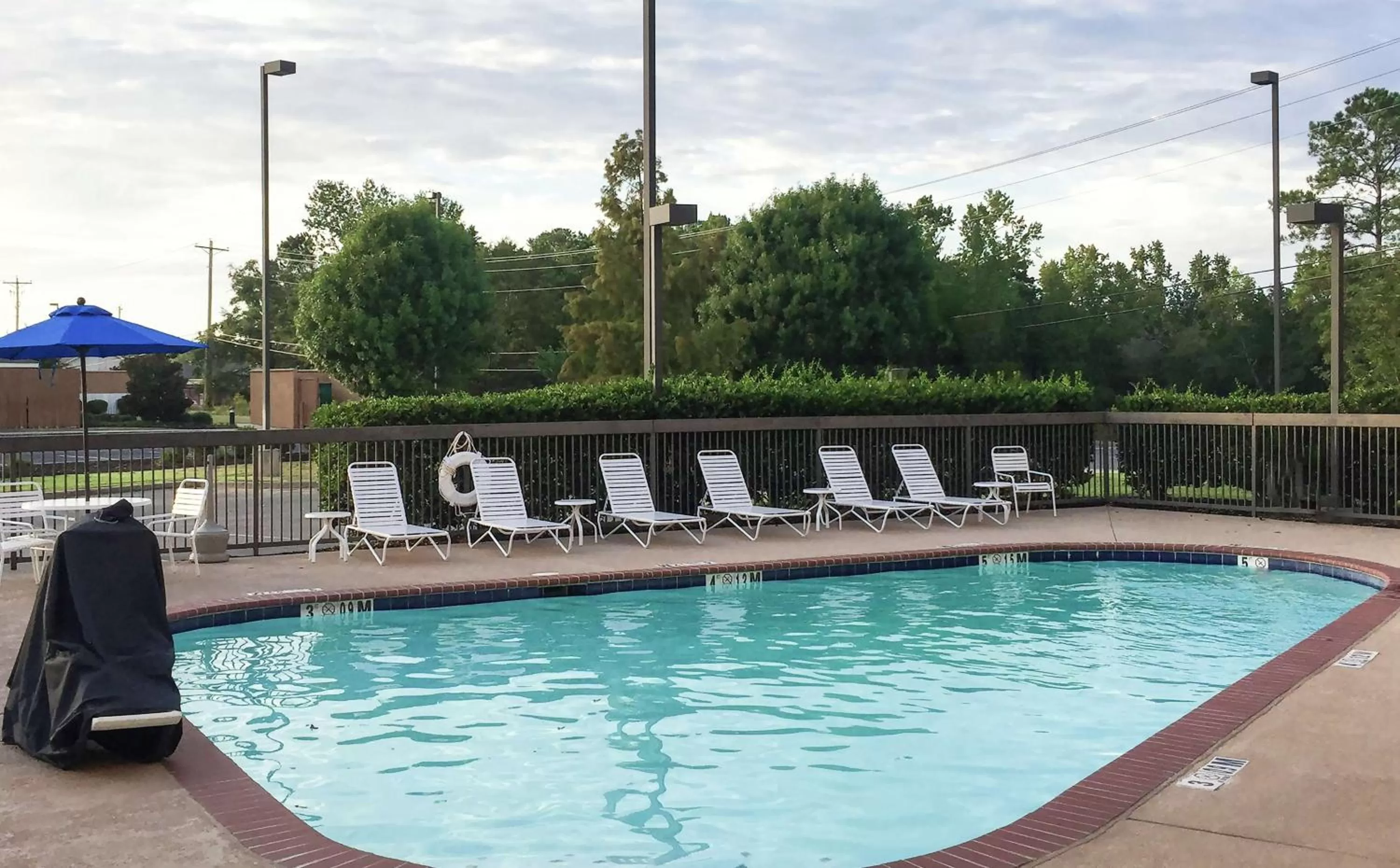 Pool view in Hampton Inn Troy