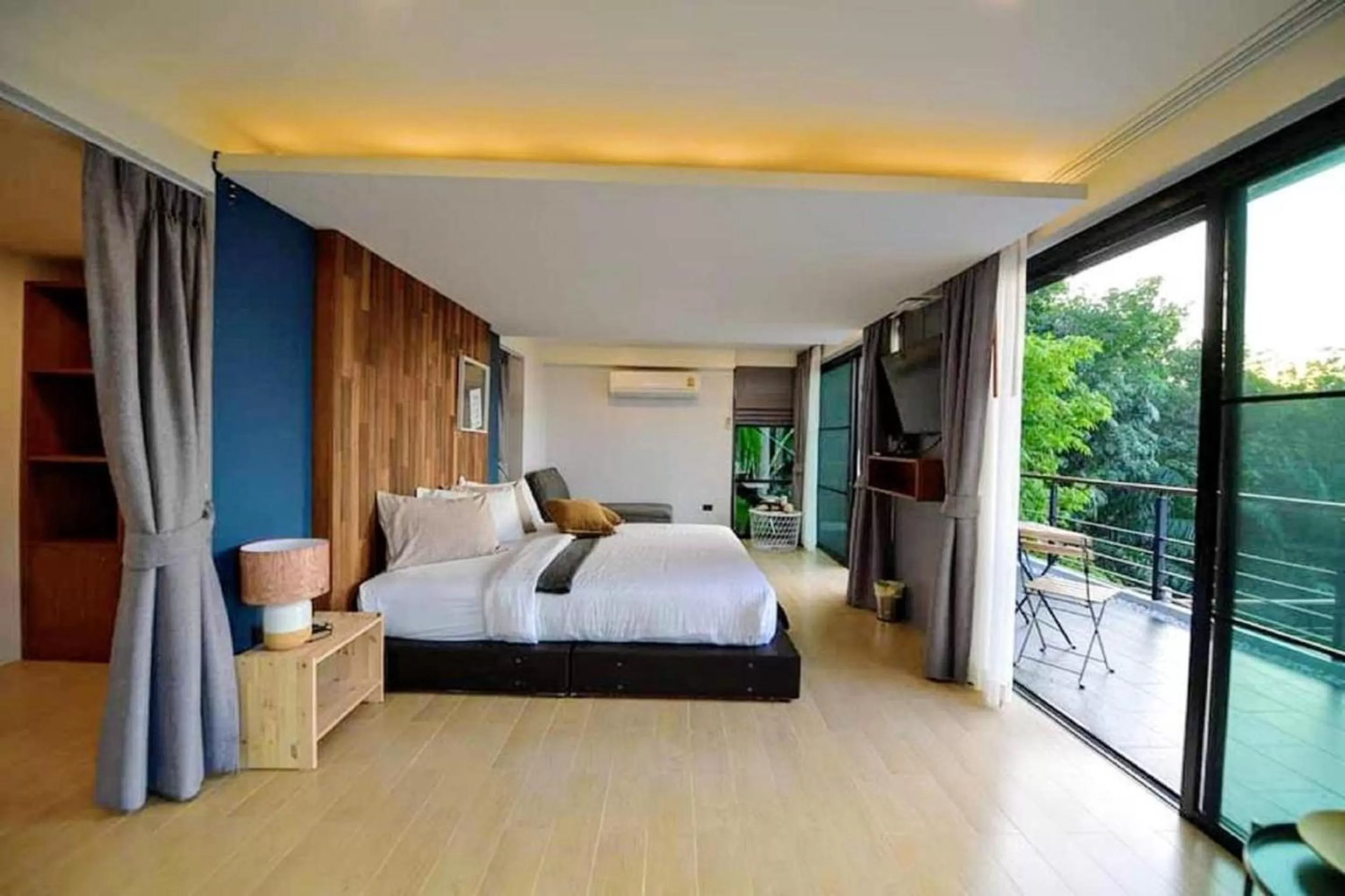 Bedroom, Bed in Ao Luek Panoramic Pool-SHA Plus