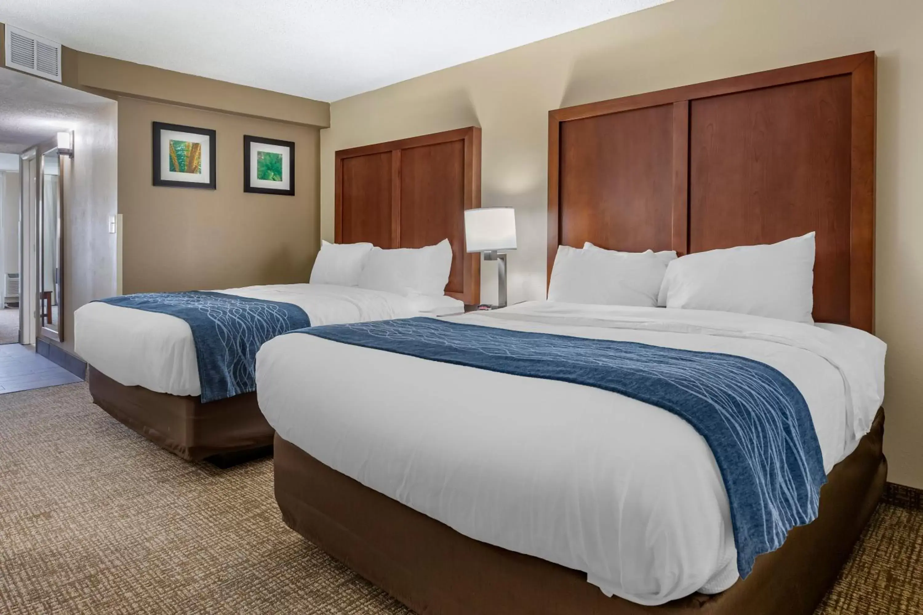 Bedroom, Bed in Comfort Inn & Suites Spring Lake - Fayetteville Near Fort Liberty