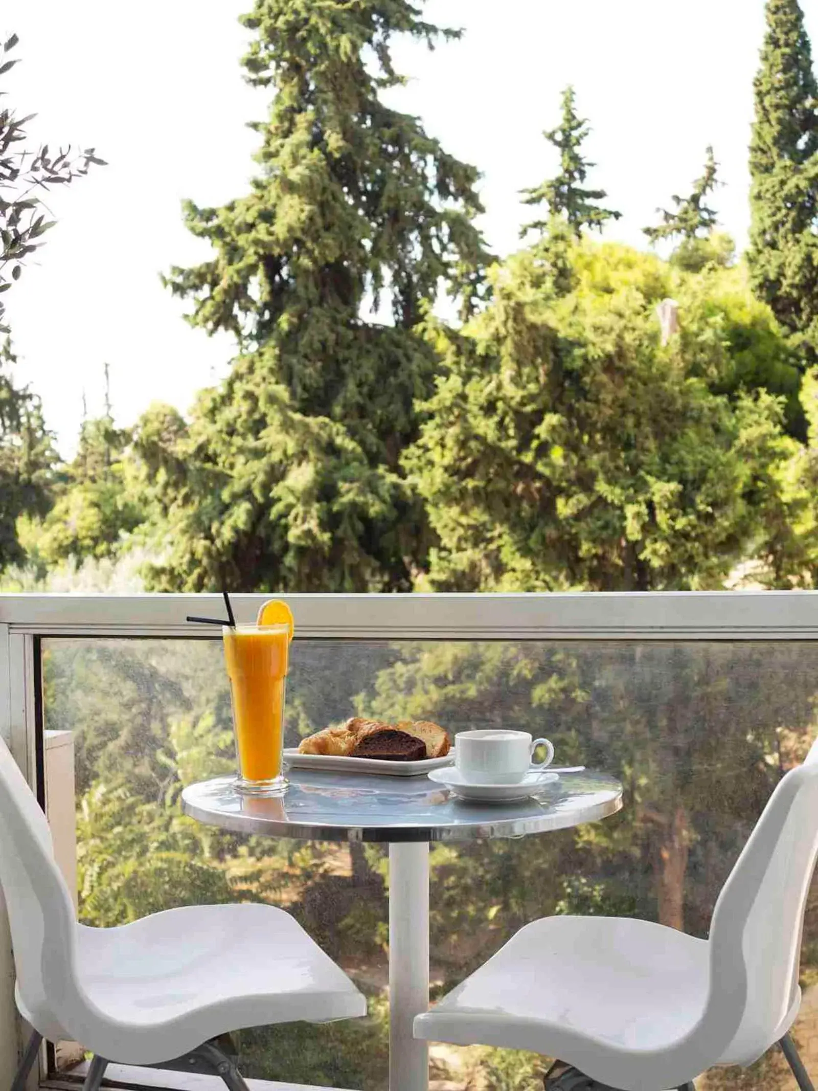 Mountain view, Balcony/Terrace in St George Lycabettus Lifestyle Hotel