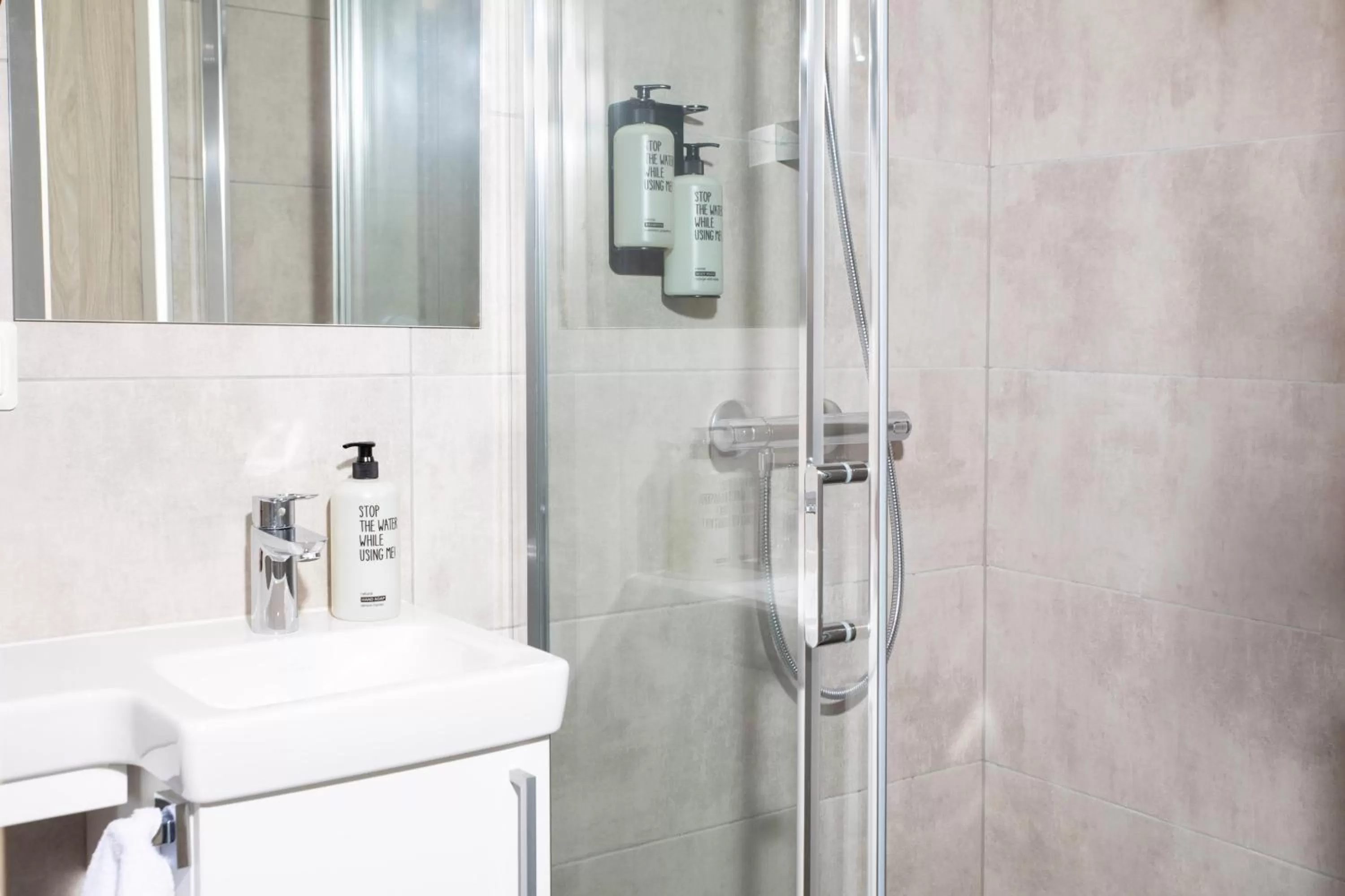 Bathroom in Bob W Oslo Sentralen