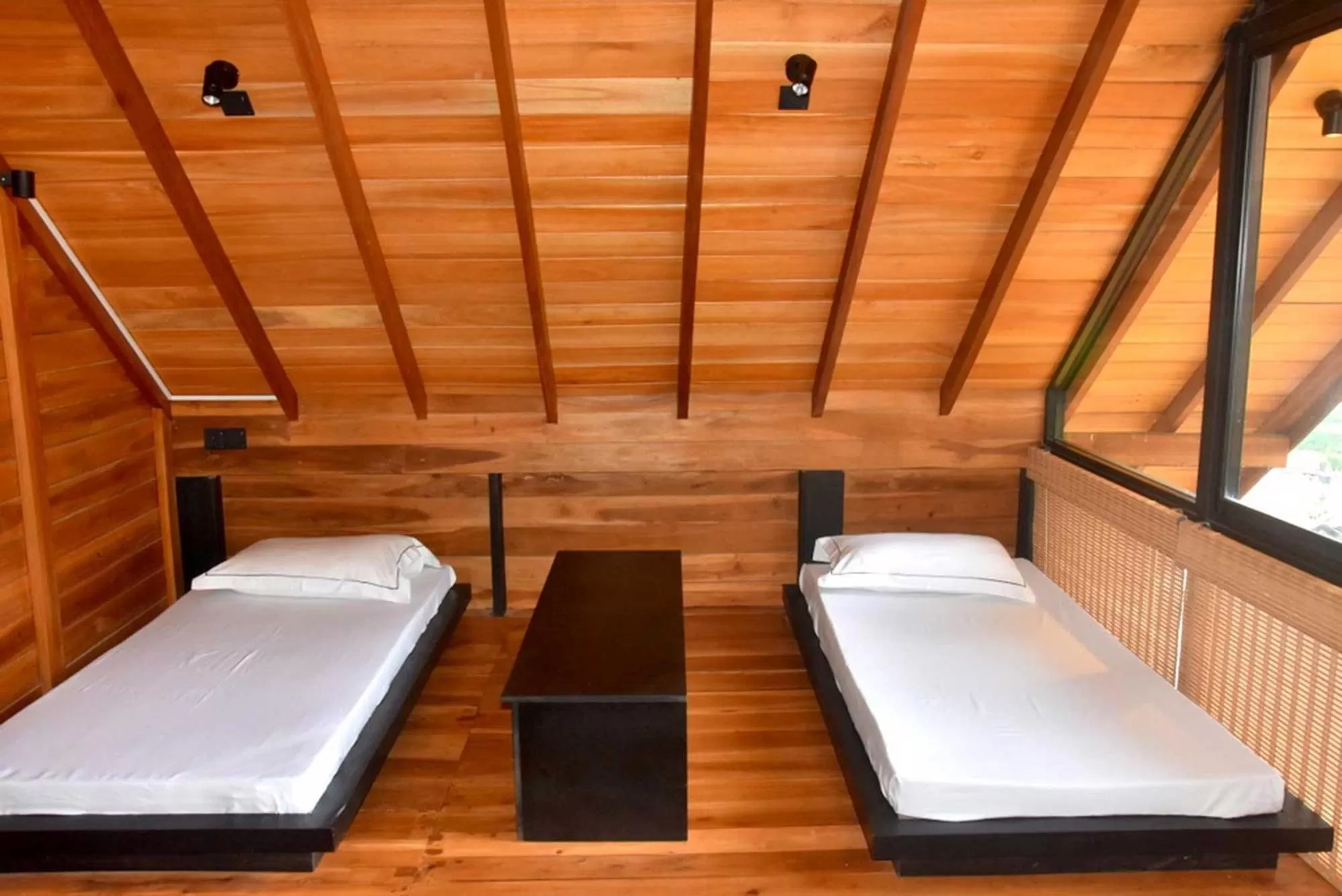 Bed, Spa/Wellness in Manuka Hillwood Hotel