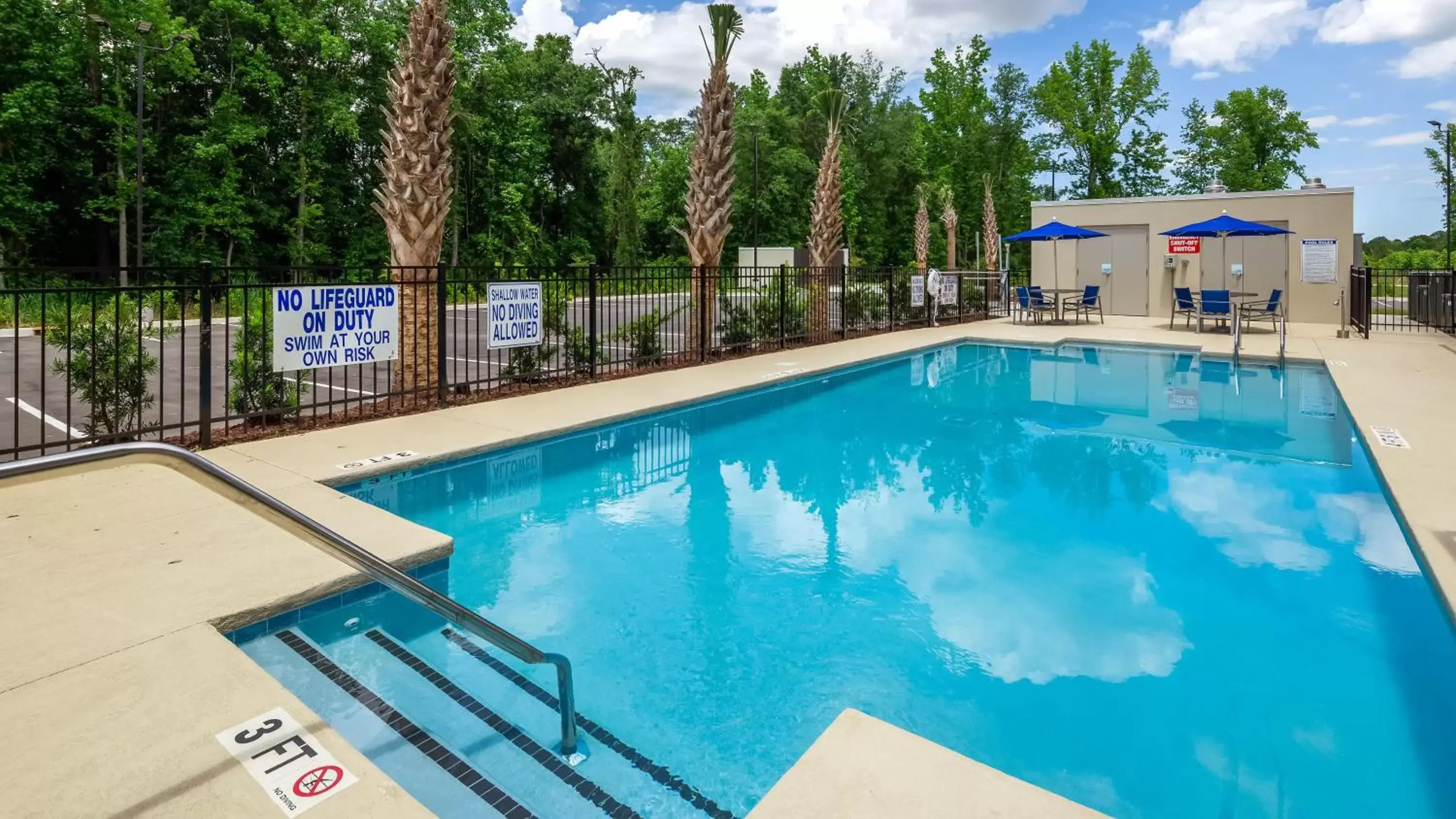 Swimming Pool in Holiday Inn Express & Suites - Latta, an IHG Hotel