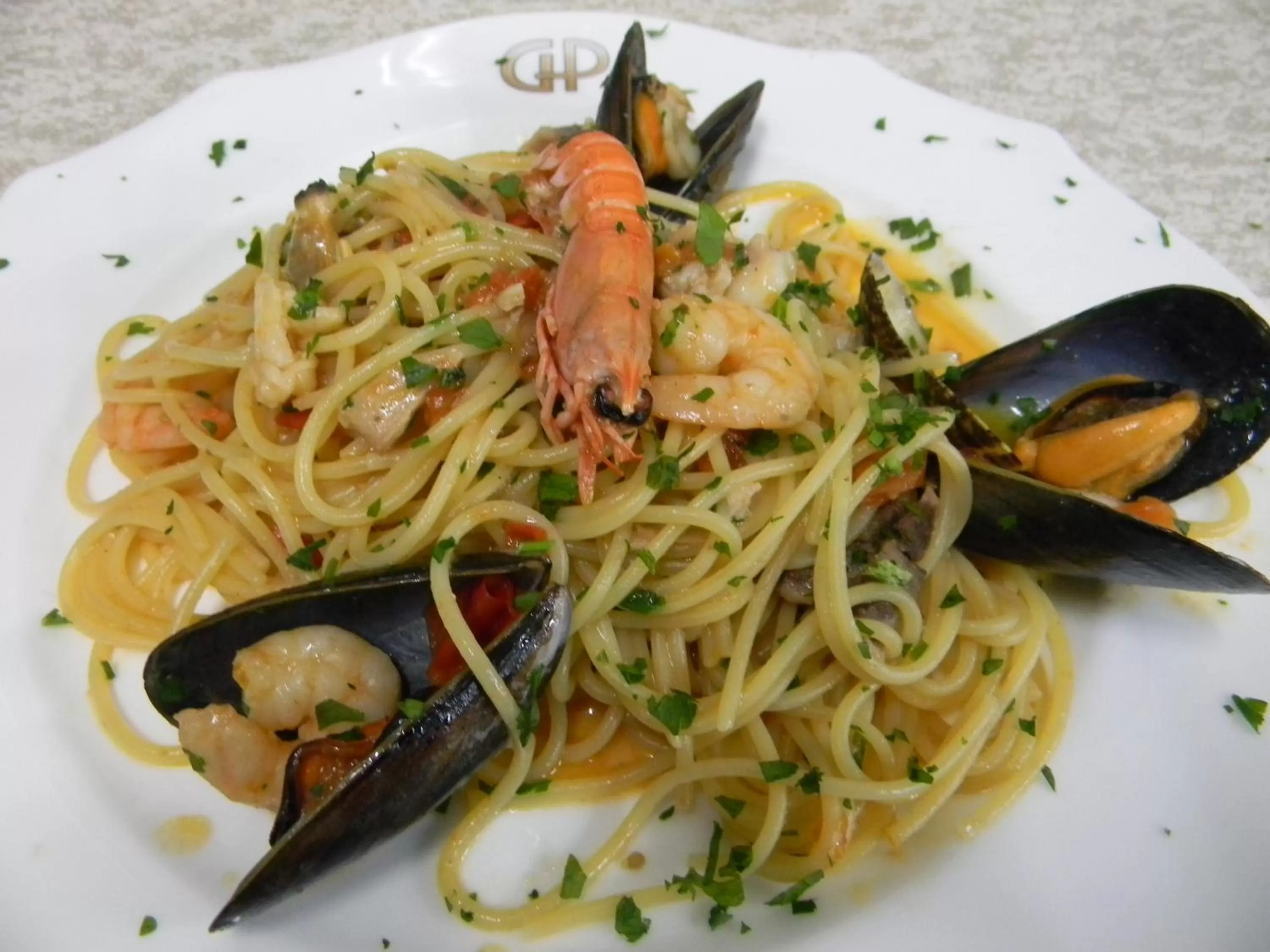 Restaurant/places to eat in Grand Hotel Paradiso