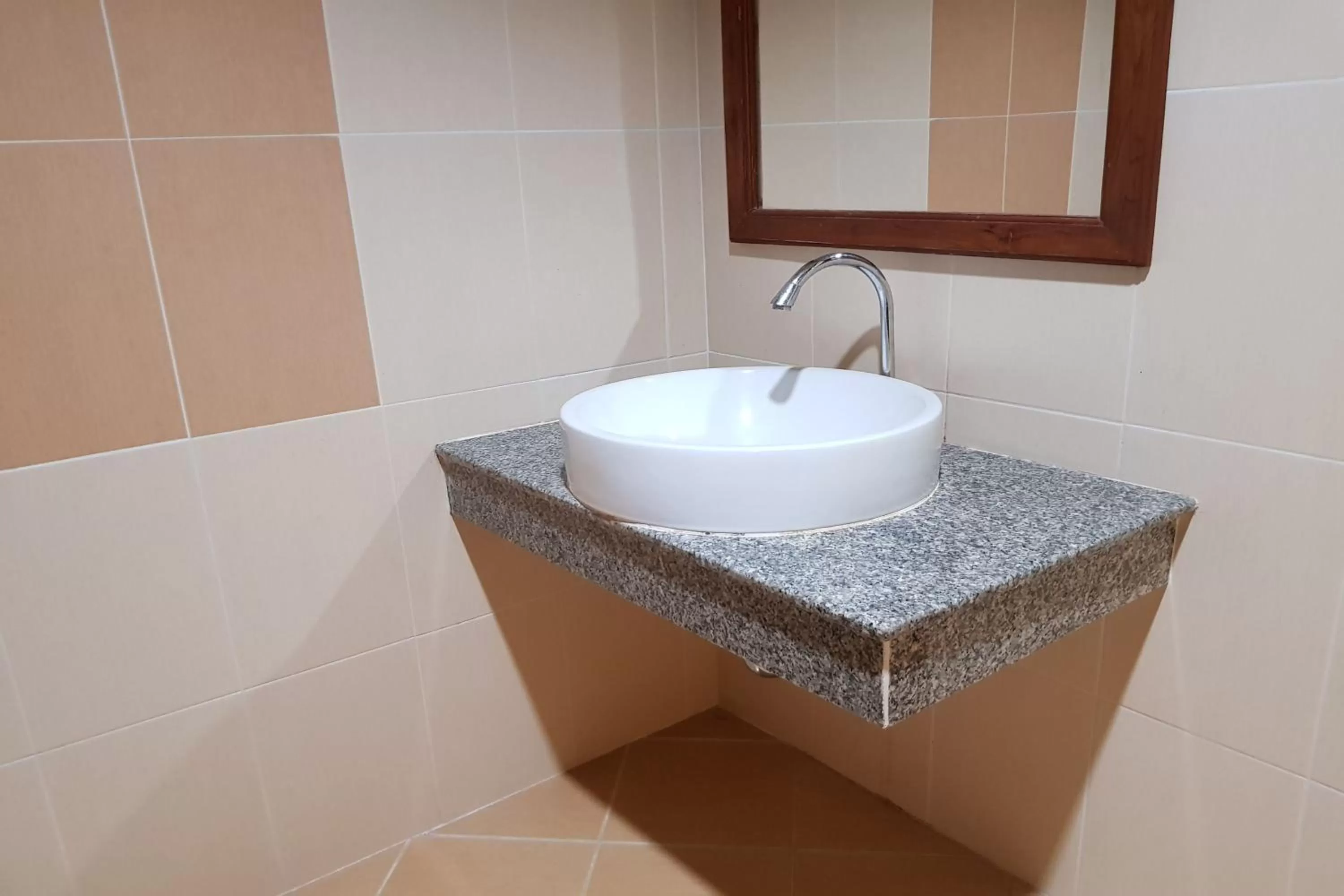 Bathroom in Poonsook Phitsanulok Hotel SHA Plus