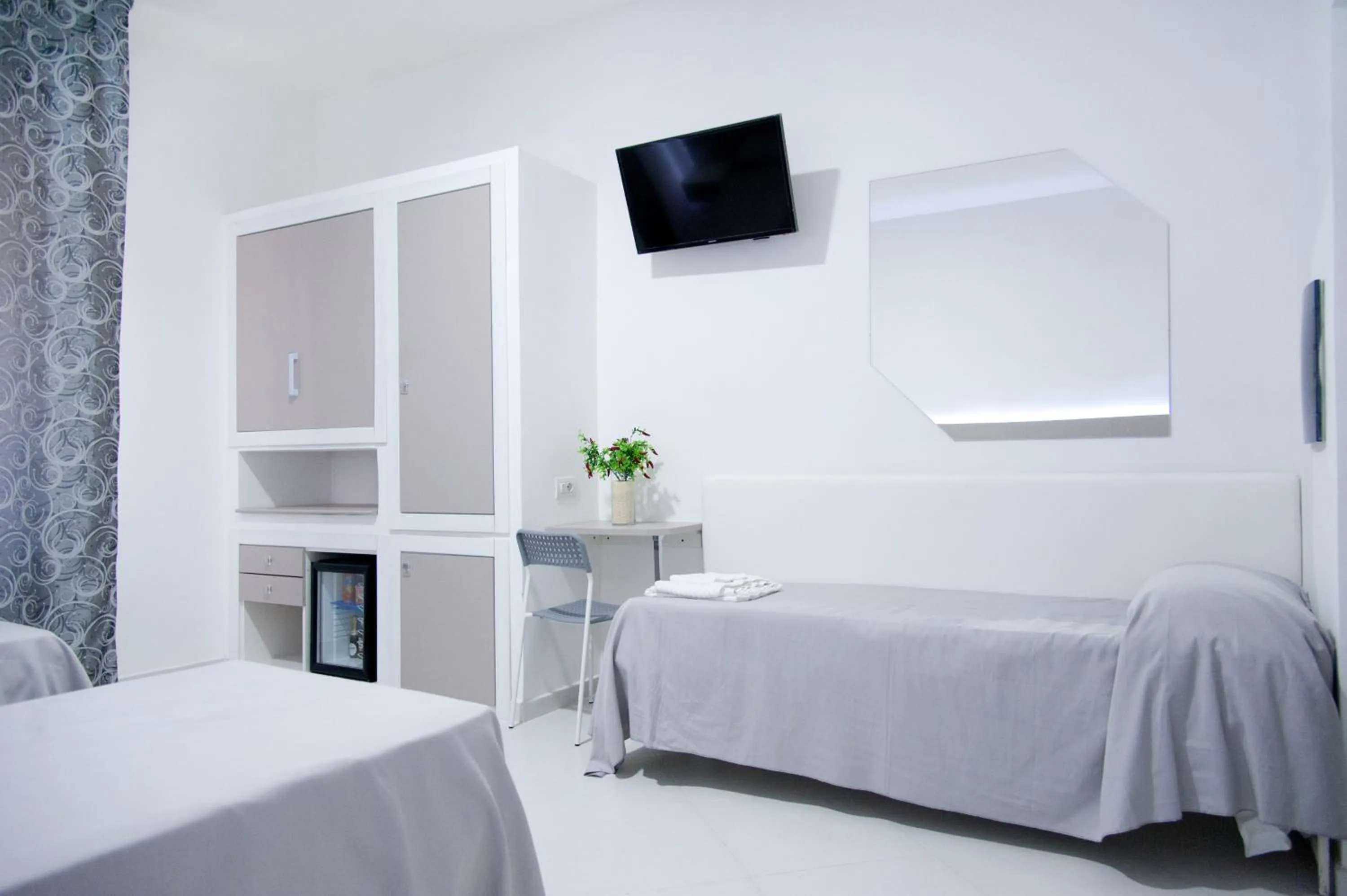 Bedroom, Bed in Hotel Regina