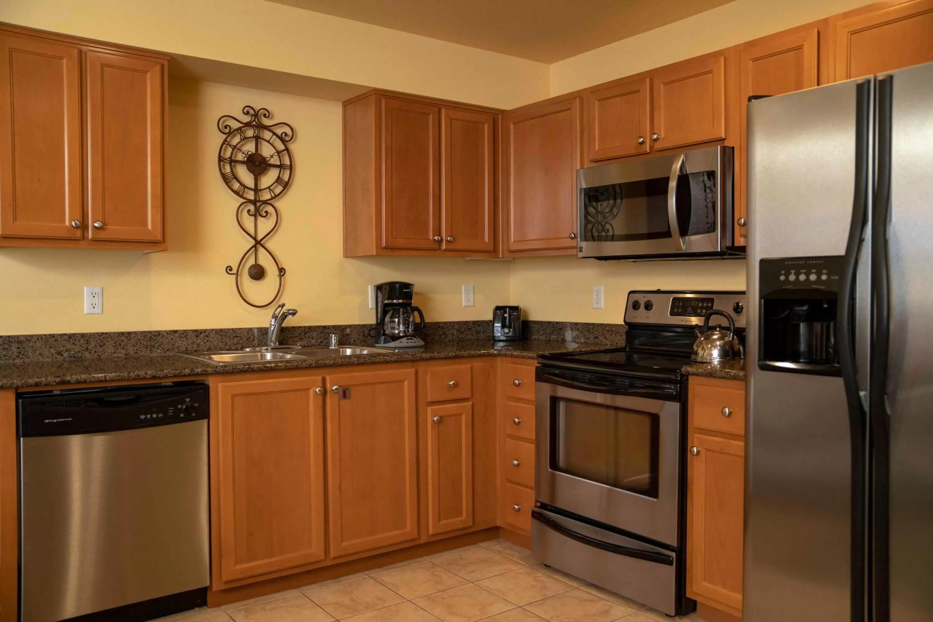 Kitchen or kitchenette in Raintree's Sandcastle, Birch Bay