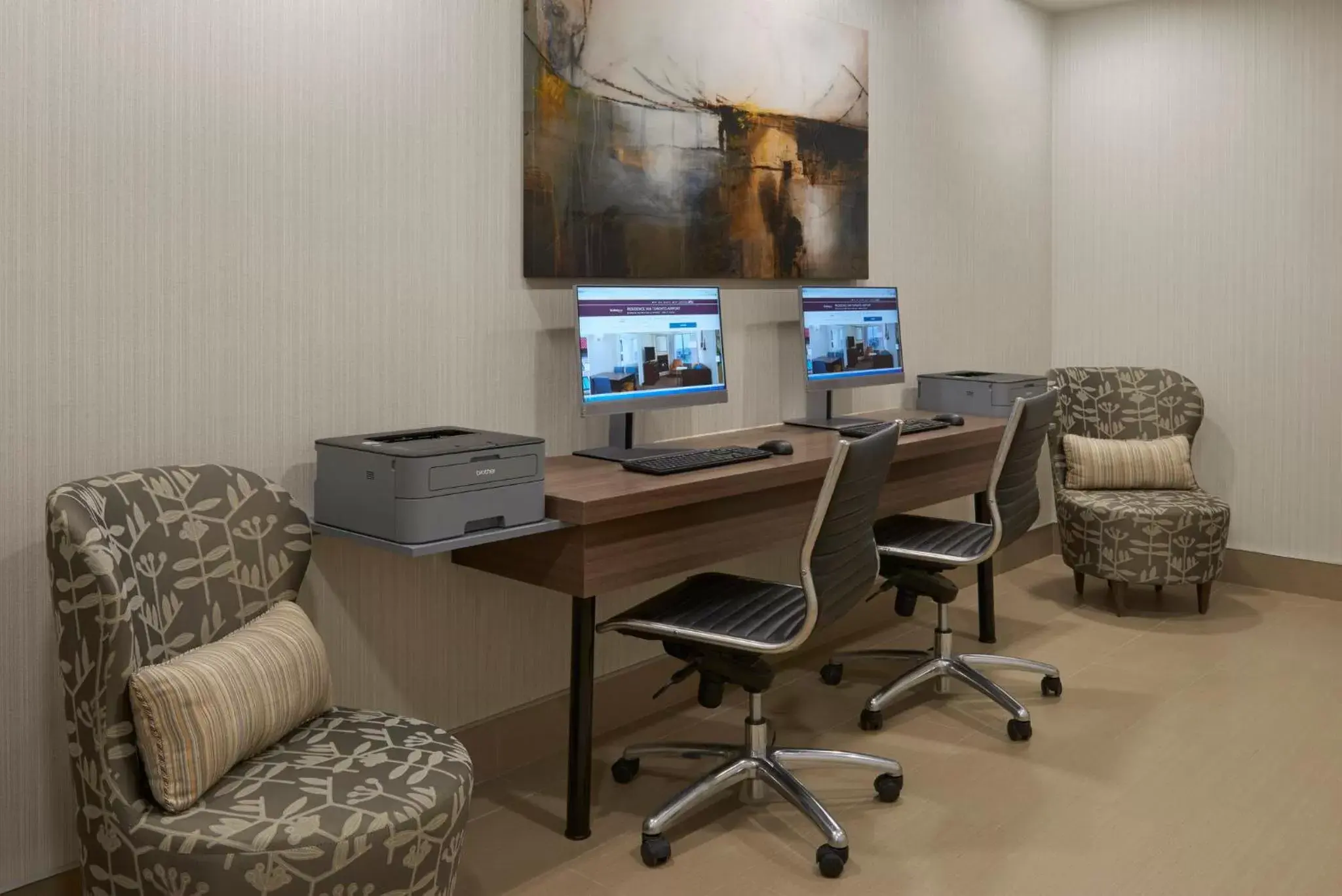 Business facilities in Residence Inn by Marriott Toronto Airport