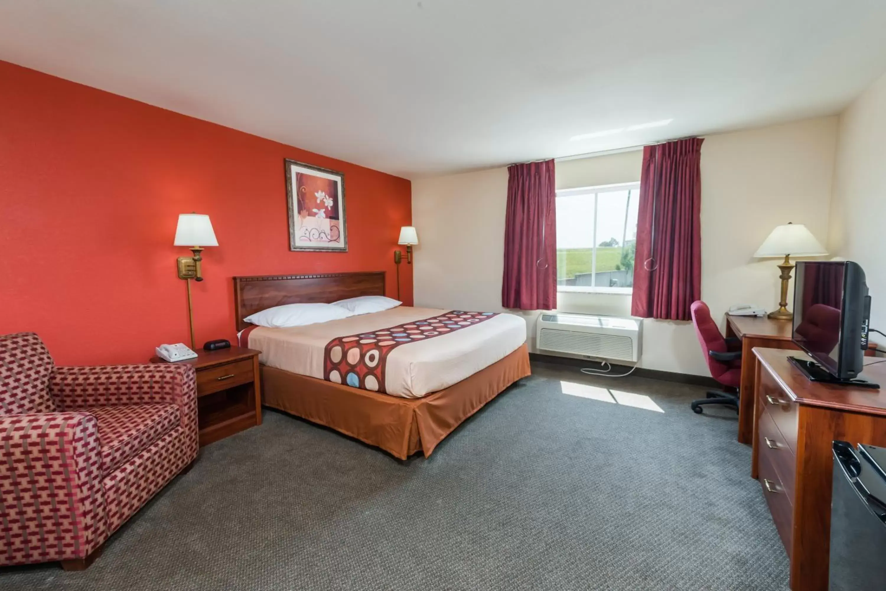 Photo of the whole room, Bed in Super 8 by Wyndham St Robert Ft Leonard Wood Area Photo of the whole room, Bed in Super 8 by Wyndham St Robert Ft Leonard Wood Area