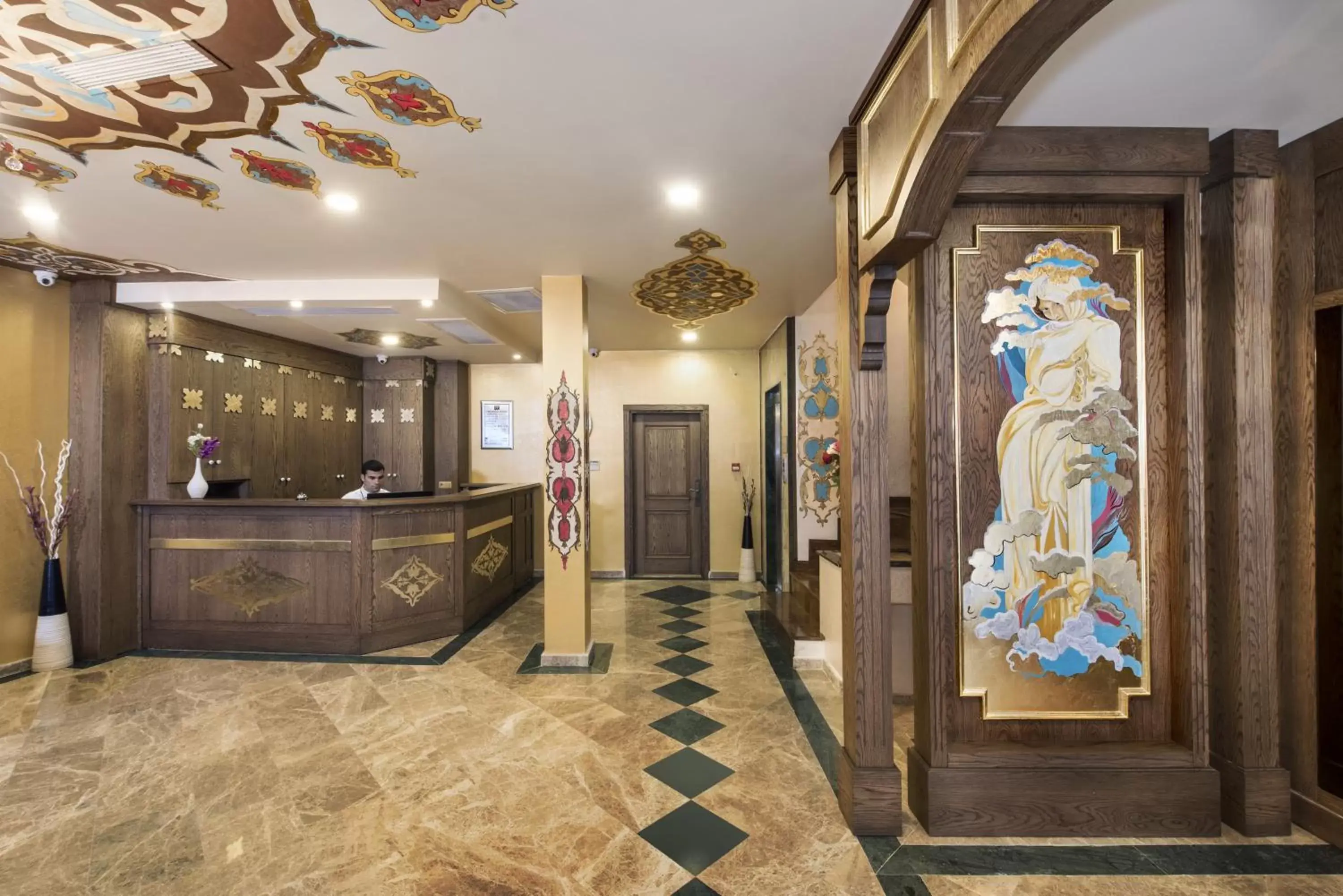 Communal lounge/ TV room, Lobby/Reception in Perapolis Hotel