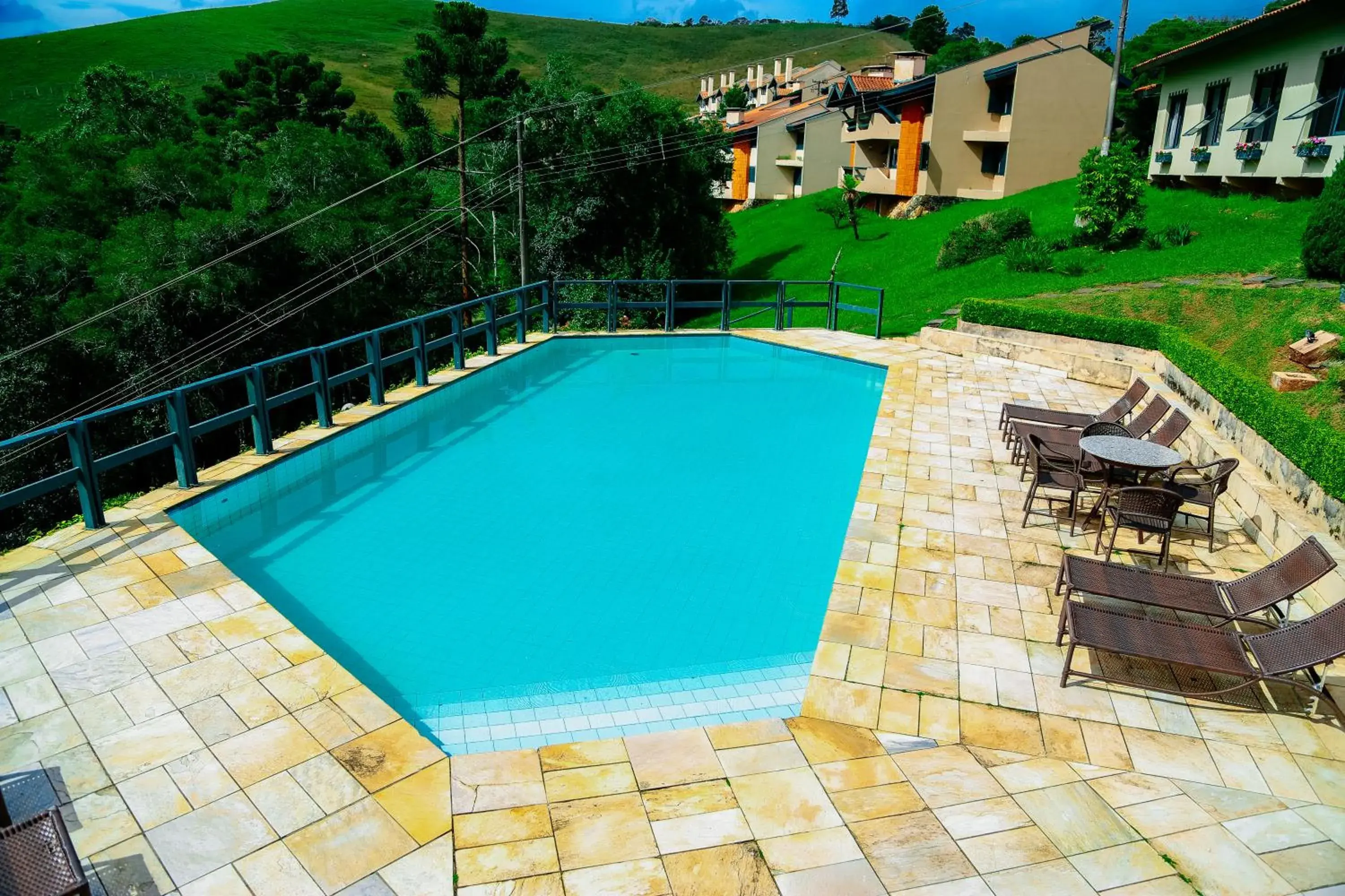 Swimming Pool in Plaza Inn Week Inn