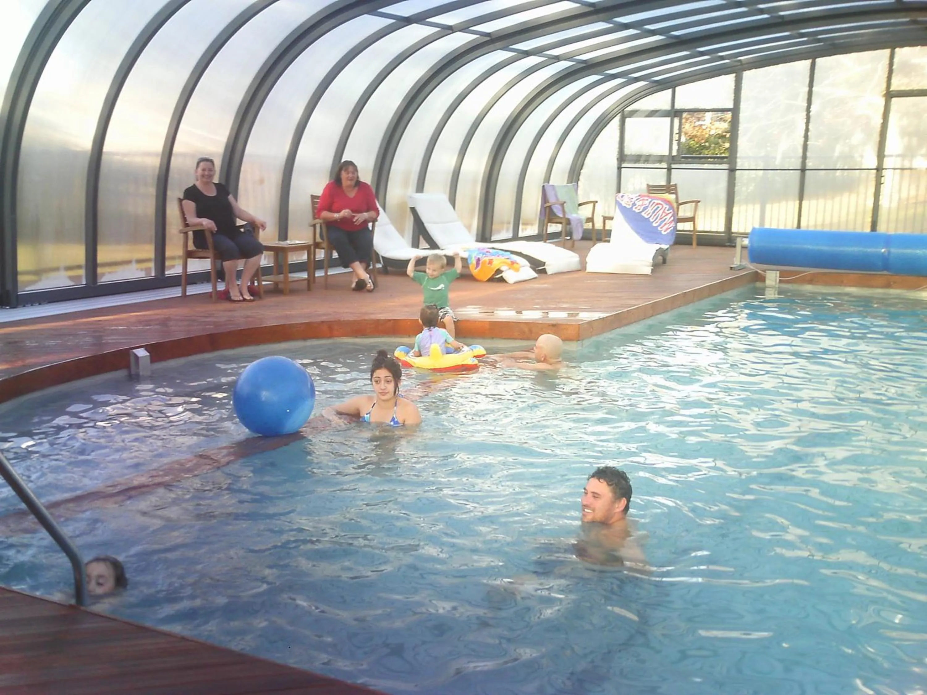 Swimming pool in All Seasons Holiday Park