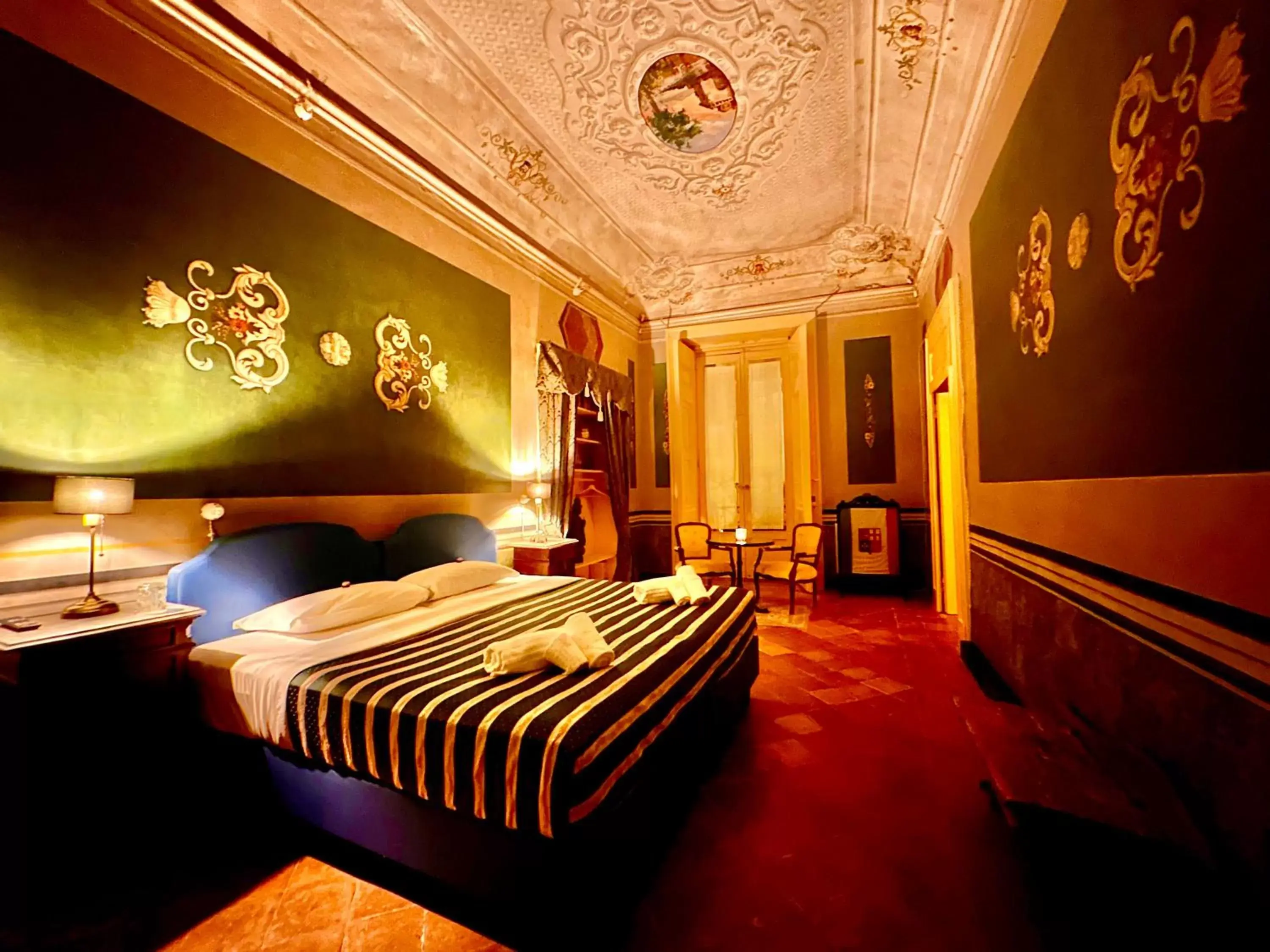 Night, Bed in Casa Santangelo Suites