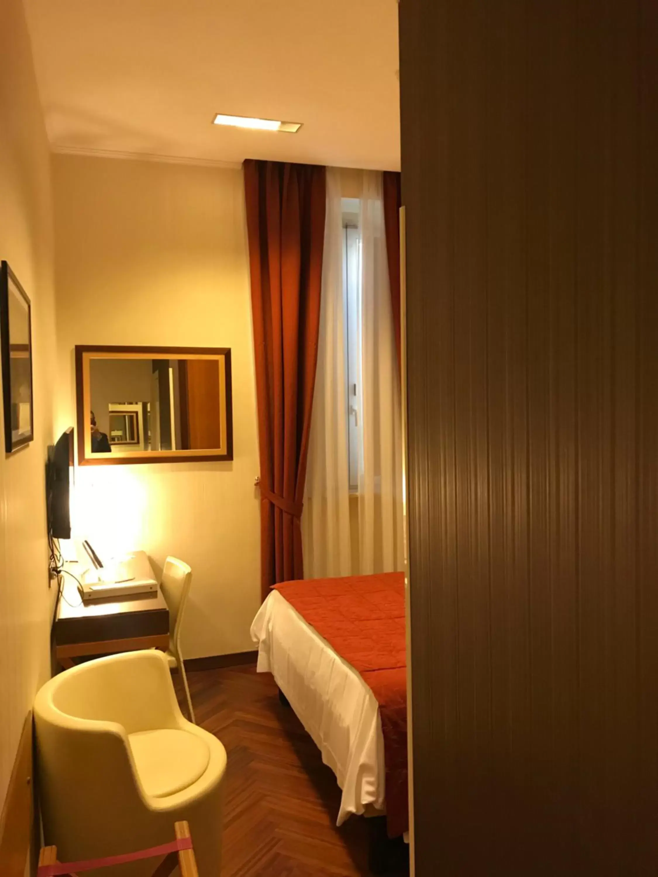 Bedroom, Seating Area in Hotel Nazionale