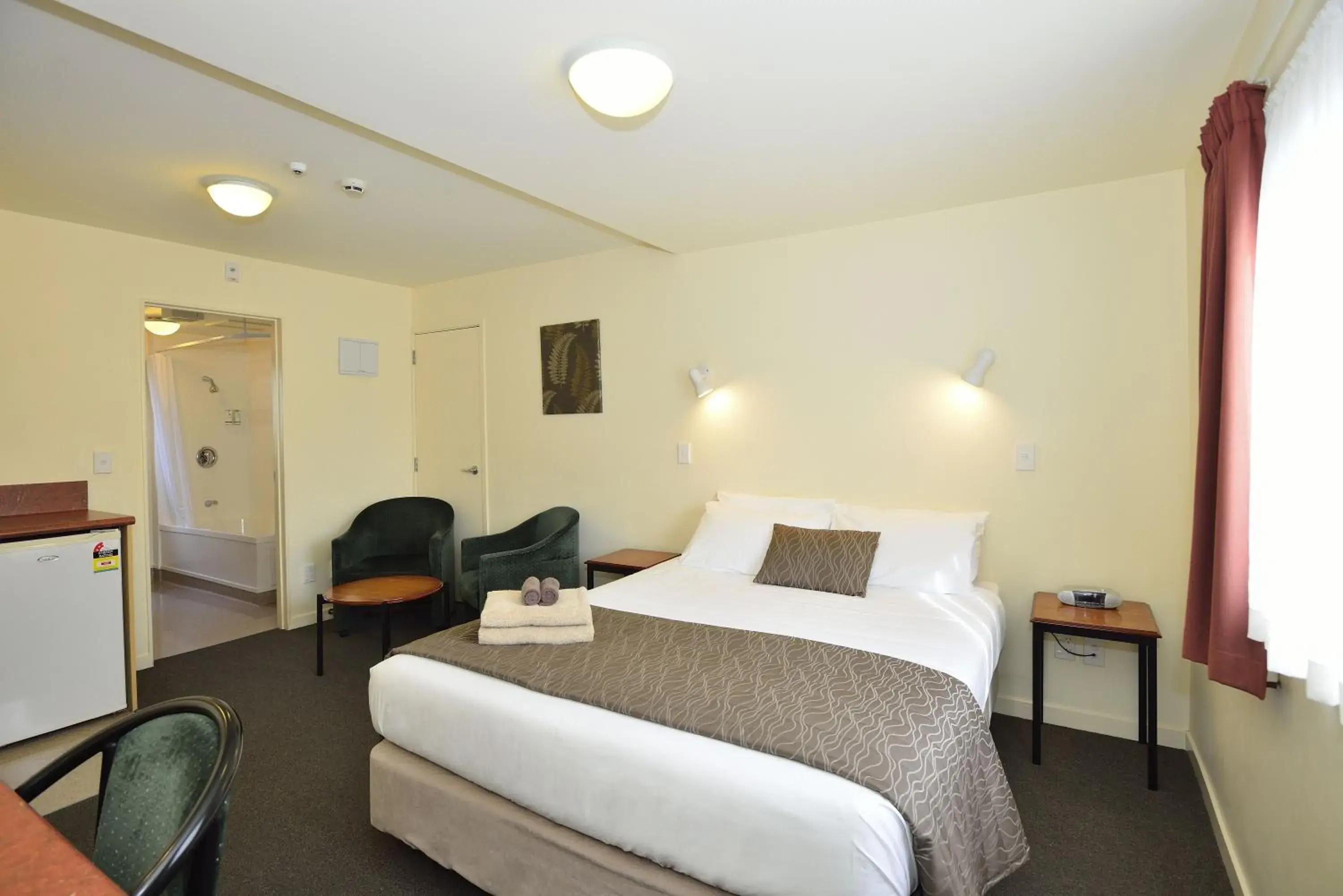 Day, Room Photo in Bella Vista Gisborne