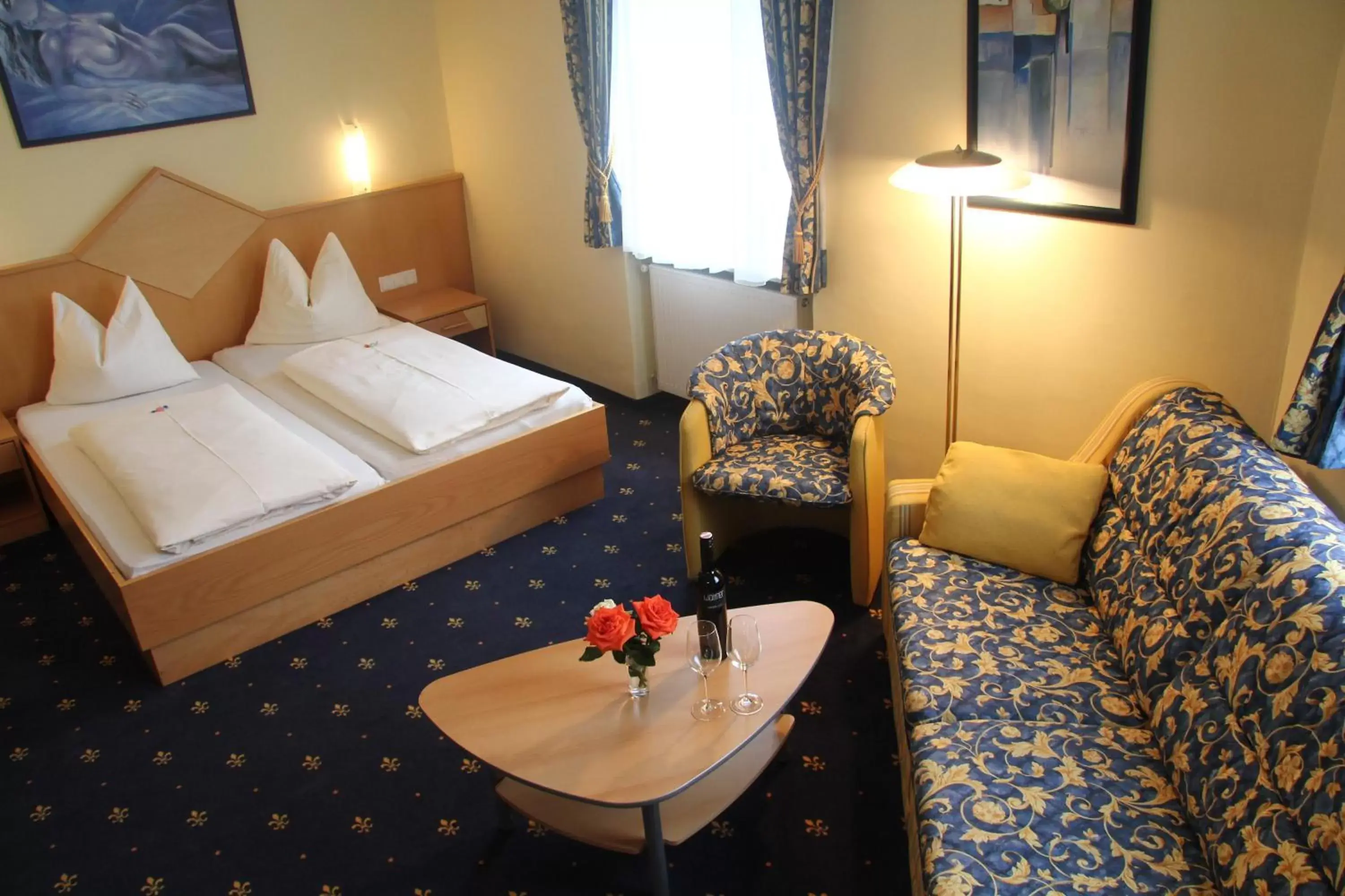 Photo of the whole room, Bed in Hotel Bayrischer Hof