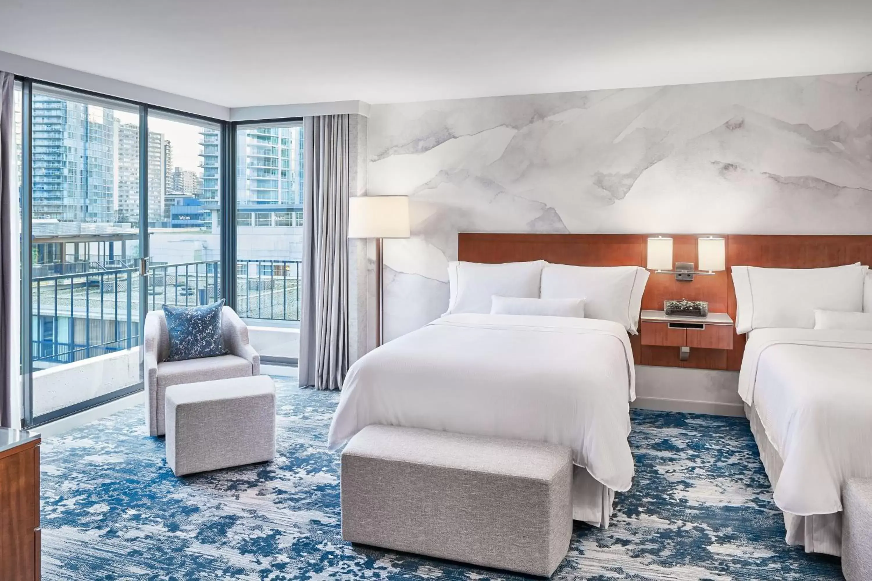 Photo of the whole room, Bed in The Westin Bayshore, Vancouver