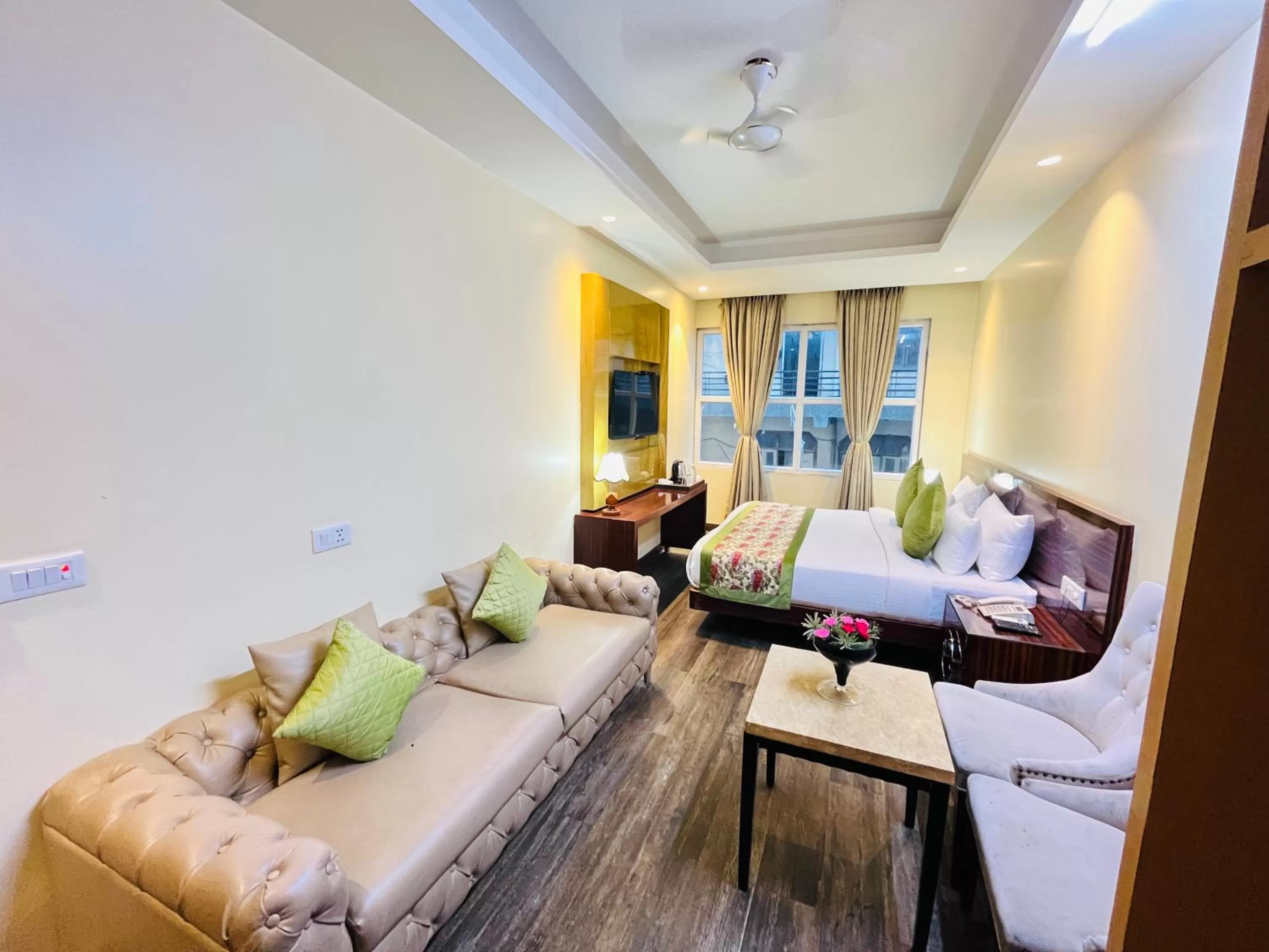 Bed in Hotel Banz near Delhi Airport