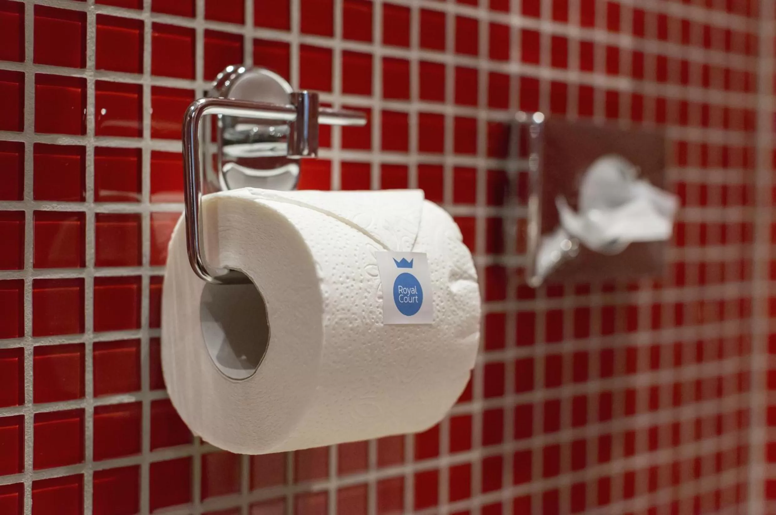 Toilet in Royal Court Hotel